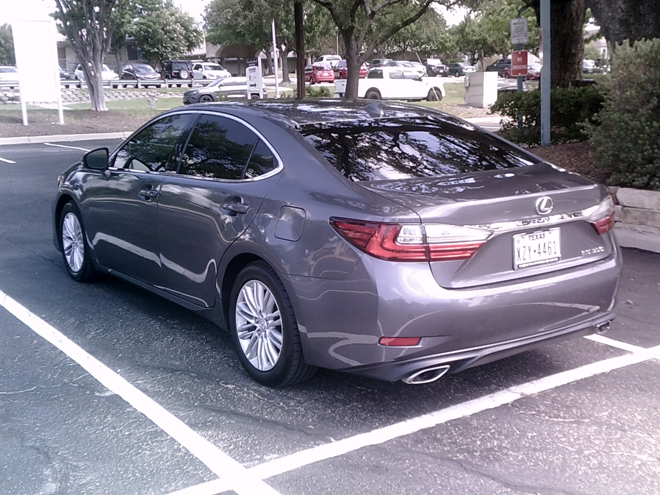 Lexus Es 350 2016 photo 2