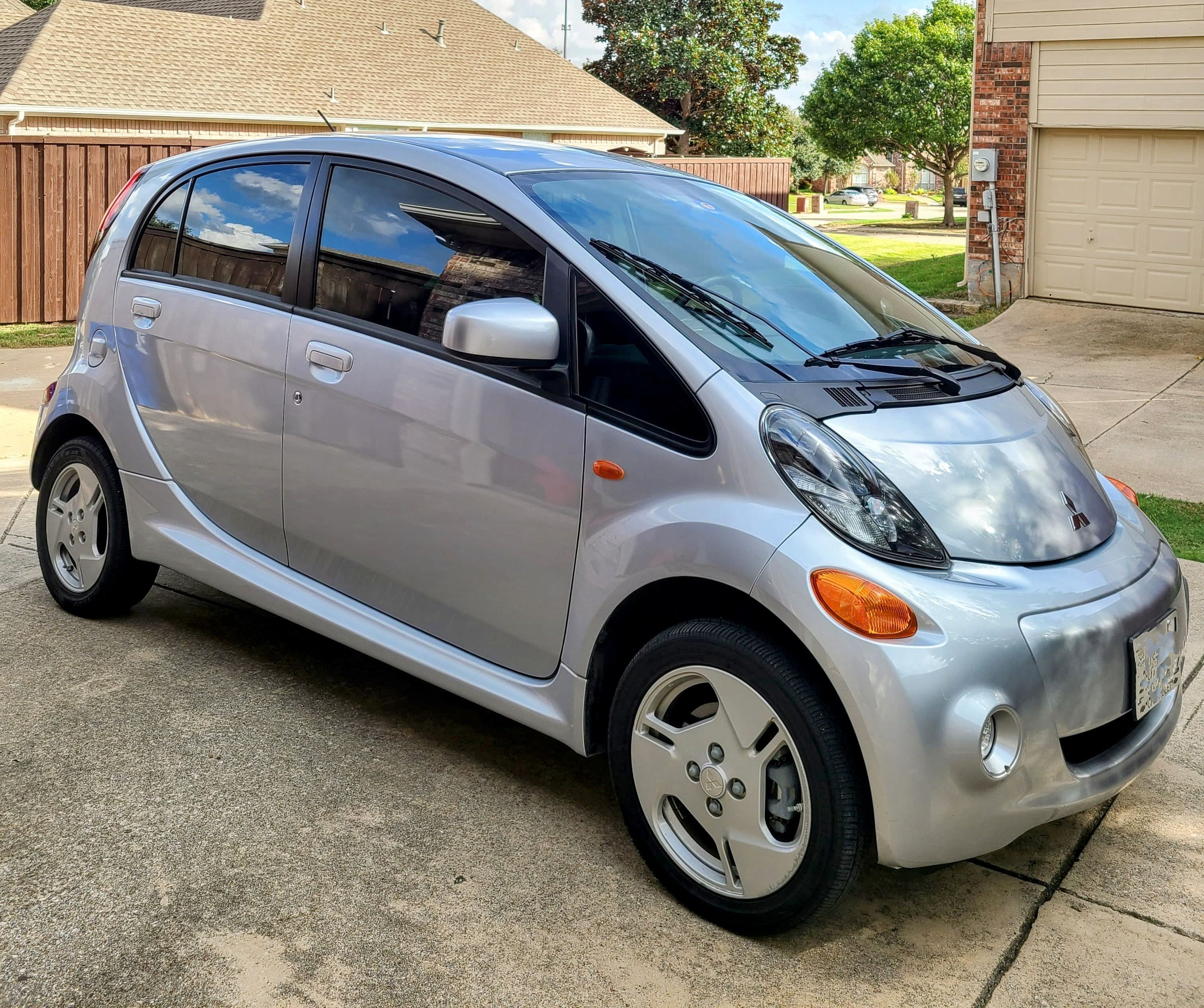 Used mitsubishi deals i miev price