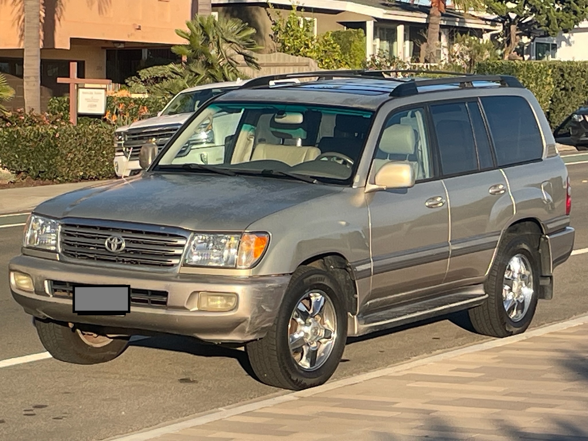 Used 2004 Toyota Land Cruiser Sport Utility 4D