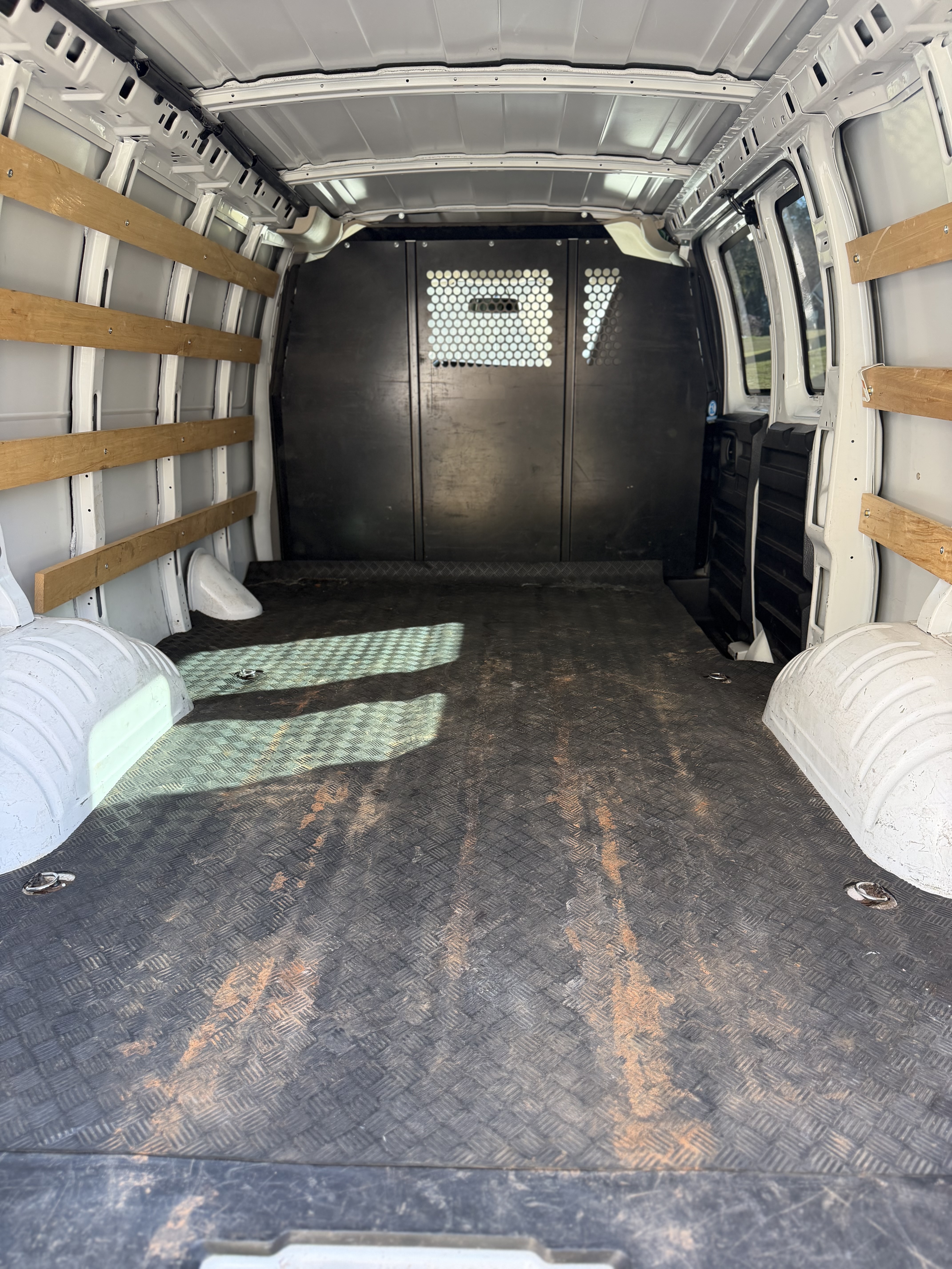 2021 GMC Savana 2500