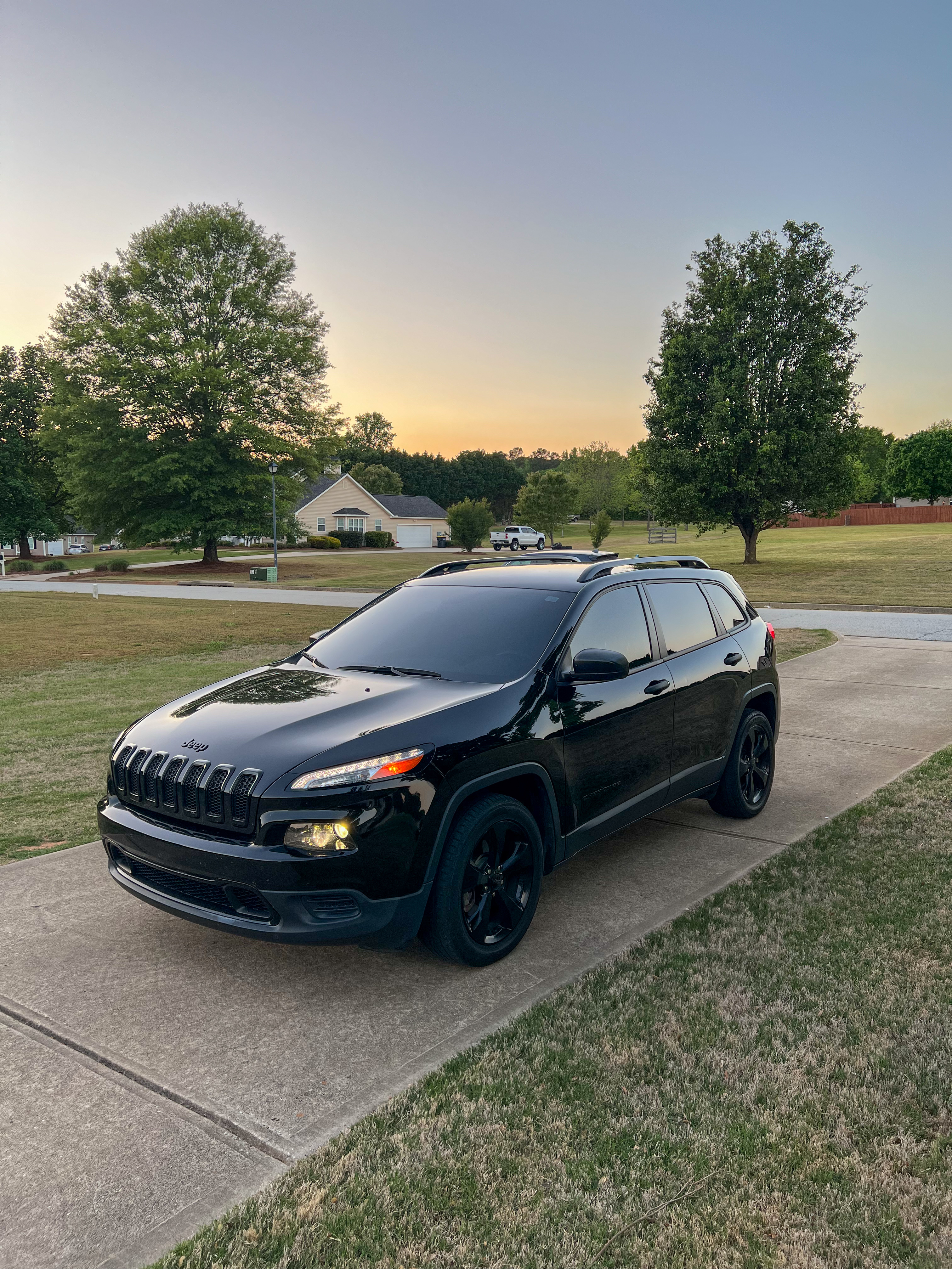 2017 Jeep Cherokee Sport