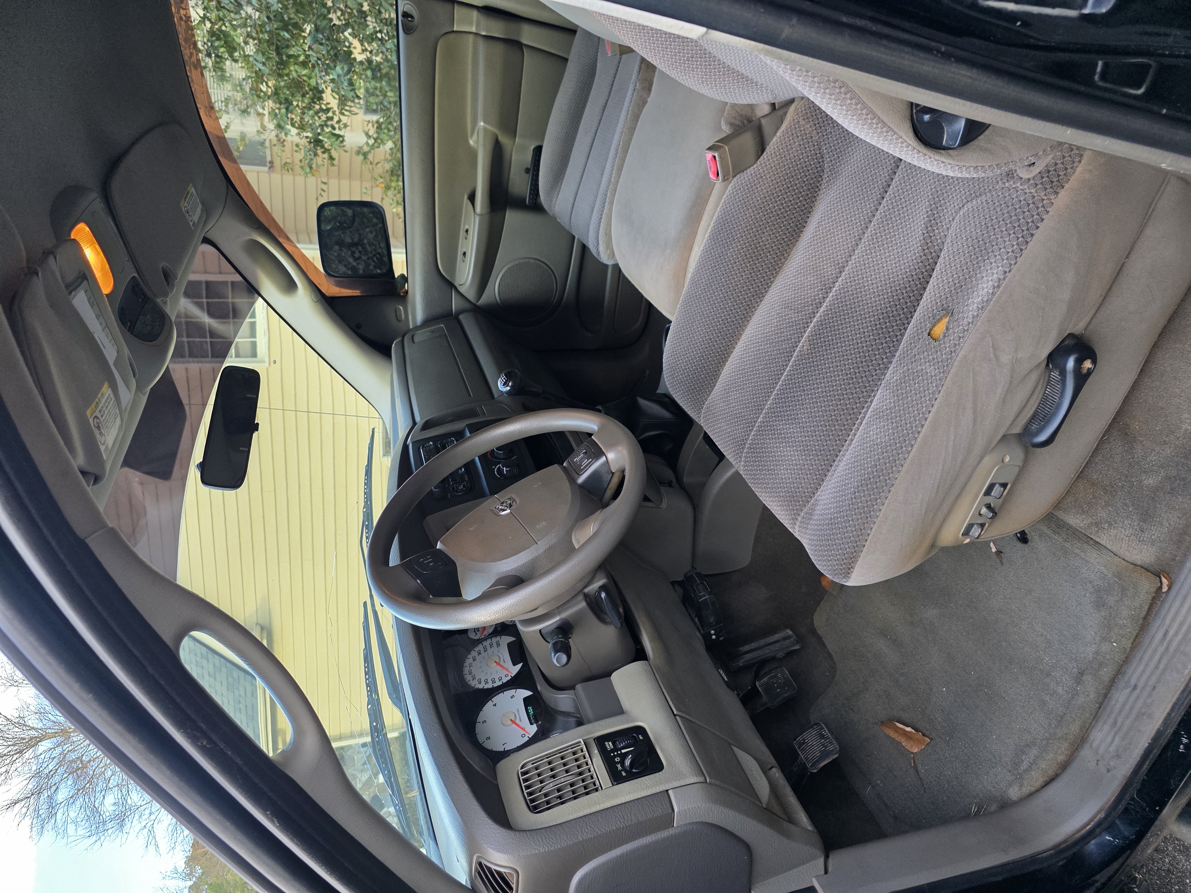 2004 Dodge Ram 2500 Truck SLT