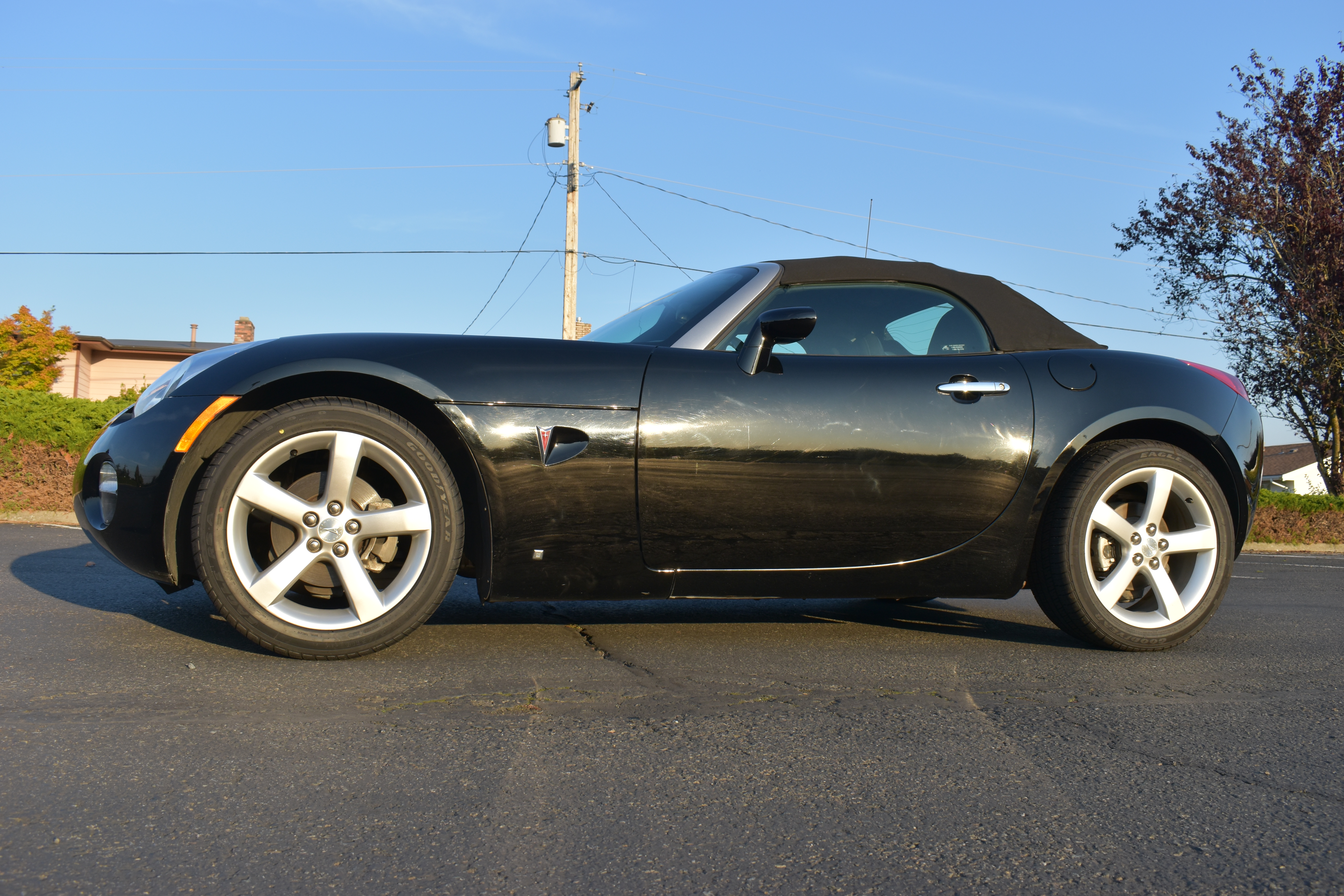 Used 2006 Pontiac Solstice Convertible w/ Premium Package