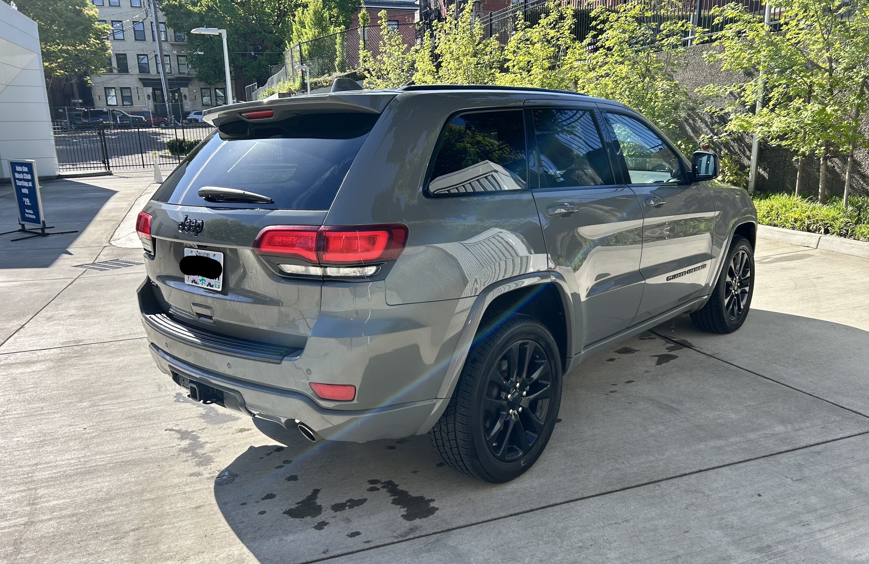 2022 Jeep Grand Cherokee Laredo X