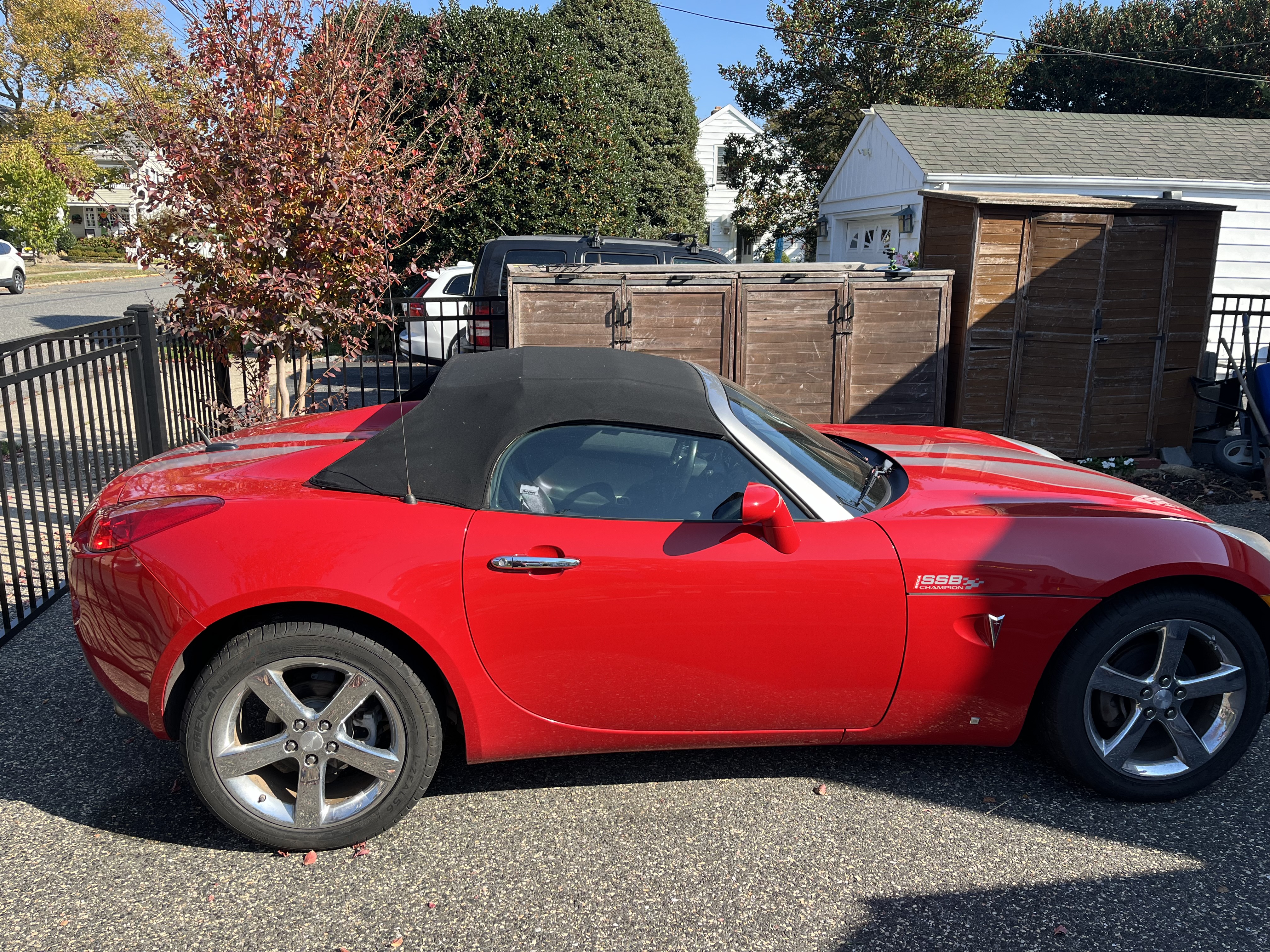 Used 2008 Pontiac Solstice Convertible w/ Premium Package