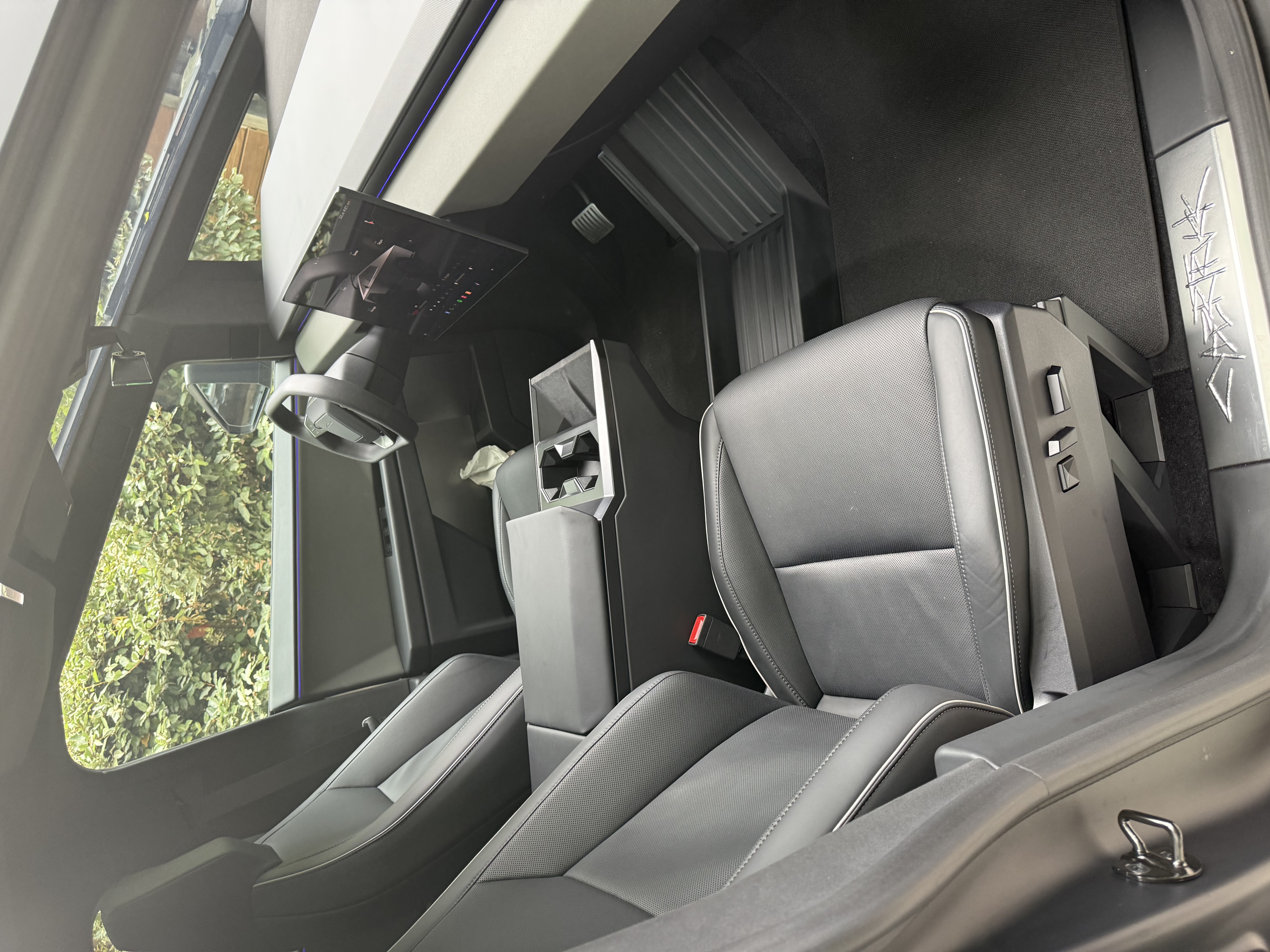 2025 Tesla Cybertruck AWD Crew Cab