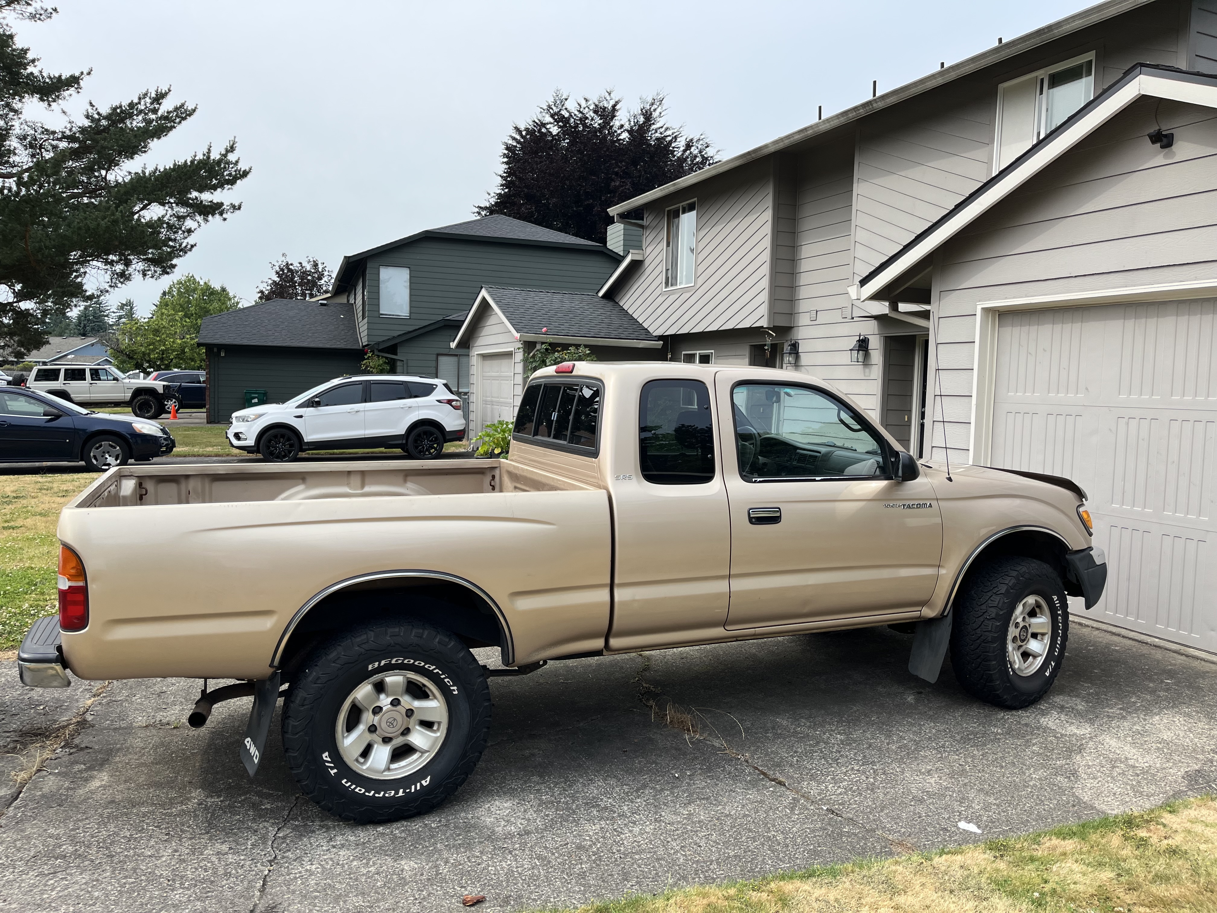 Used 2000 Toyota Tacoma Pickup