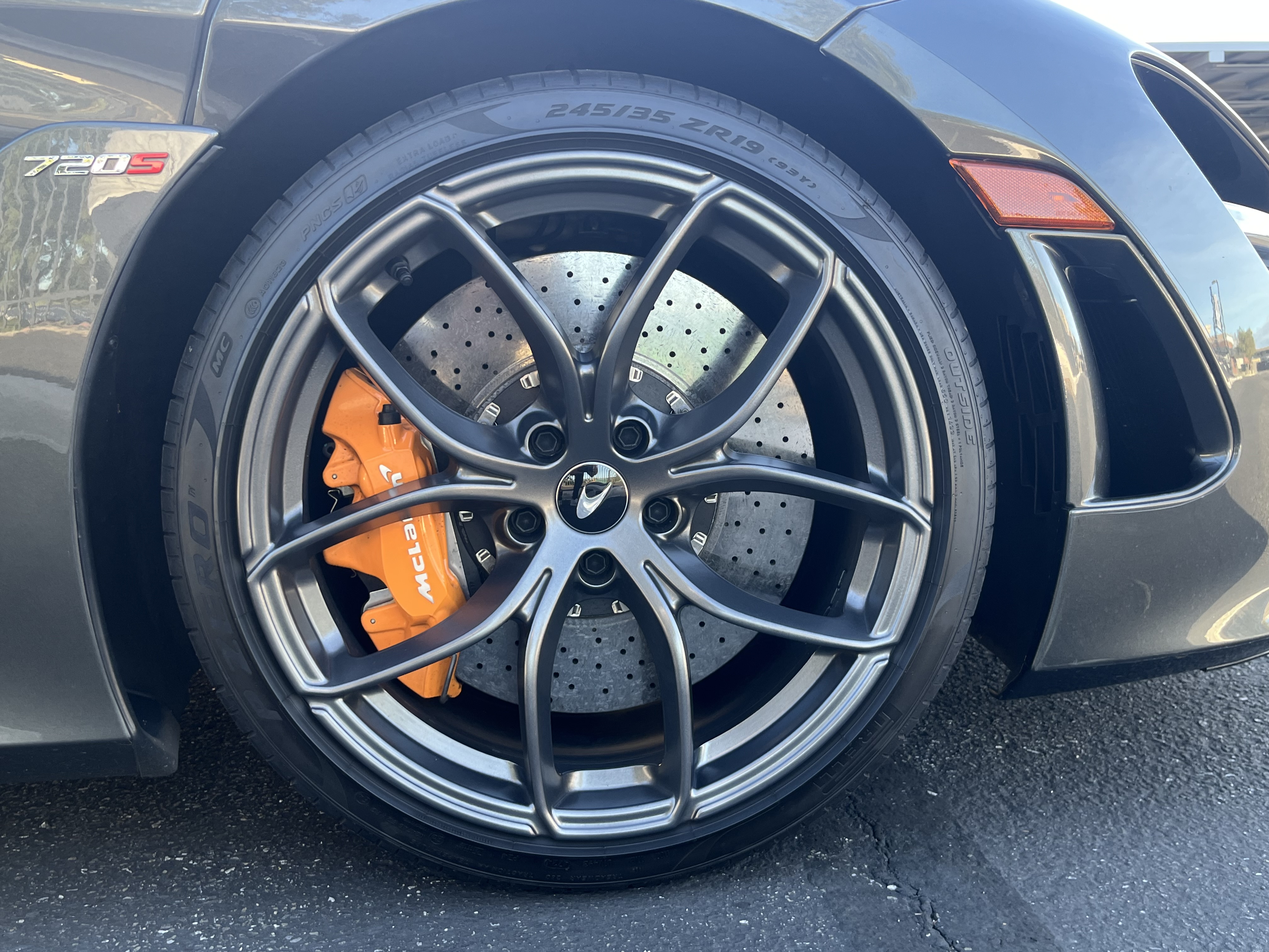 Used 2020 McLaren 720S photo 15
