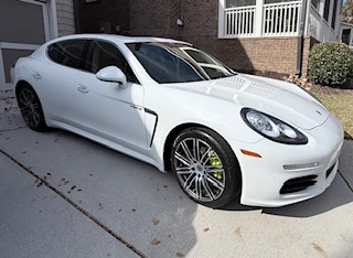2016 Porsche Panamera S