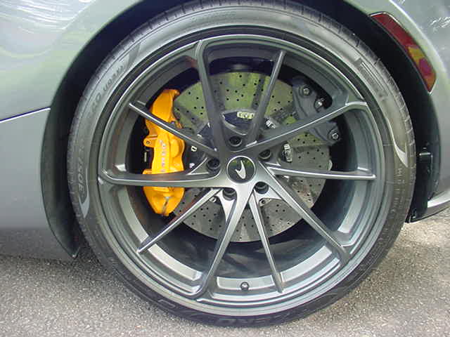 Used 2024 McLaren 750S Spider photo 15