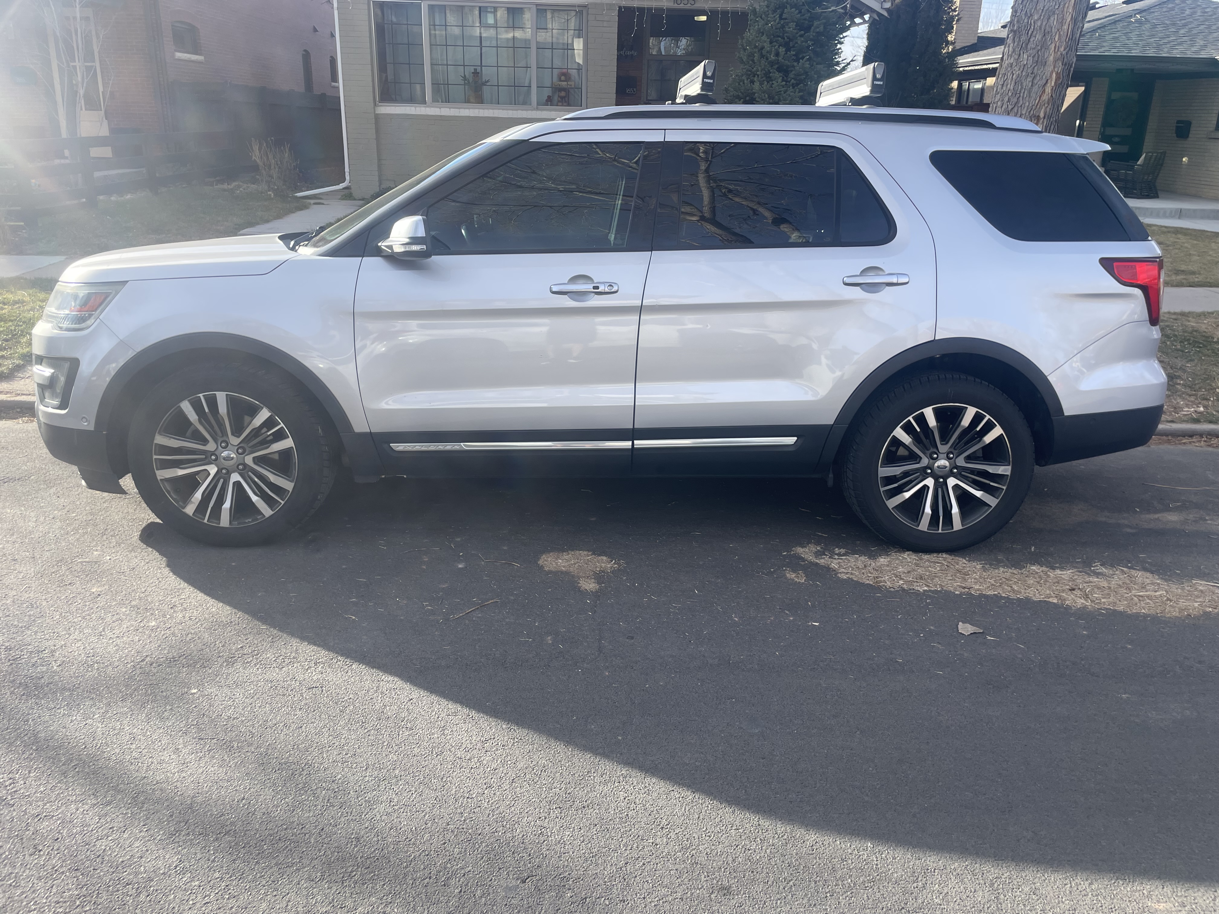 2017 Ford Explorer Platinum