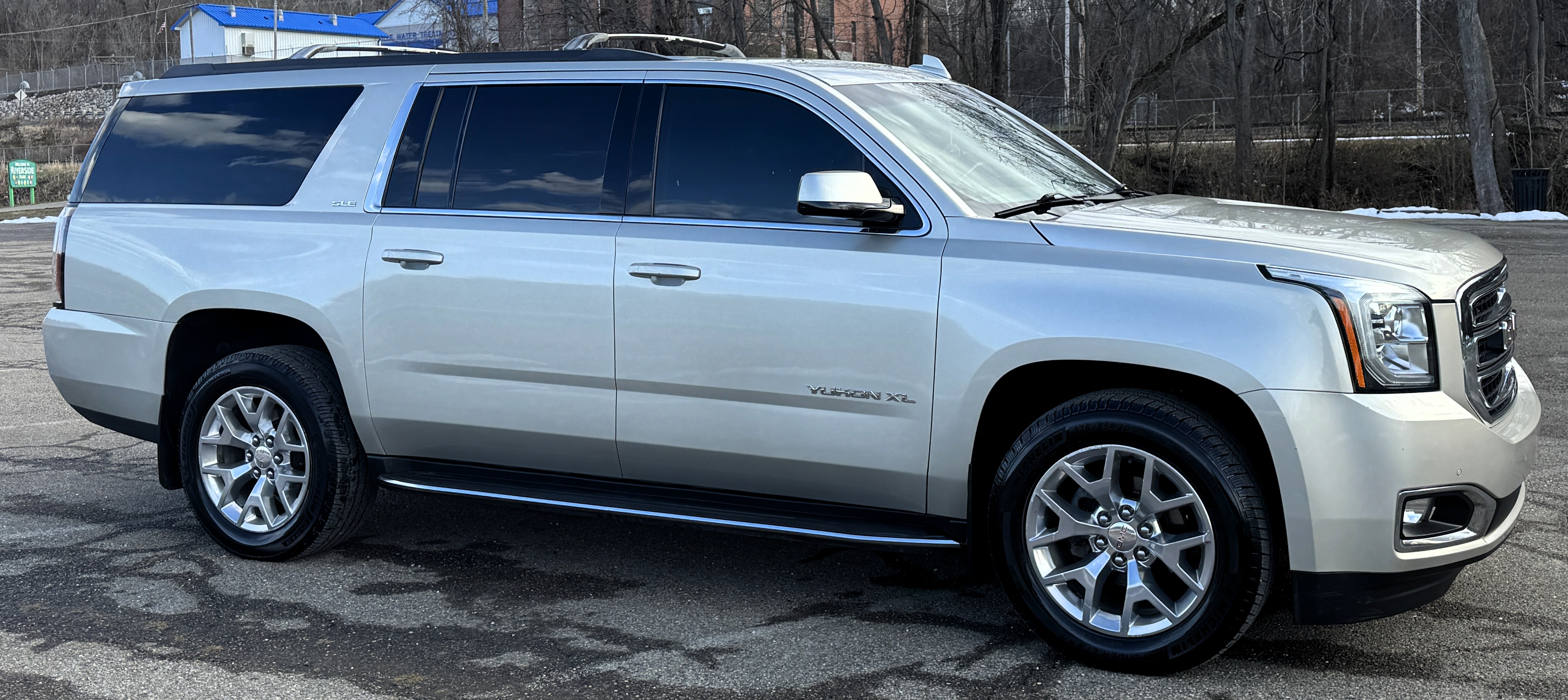 2017 GMC Yukon XL SLE