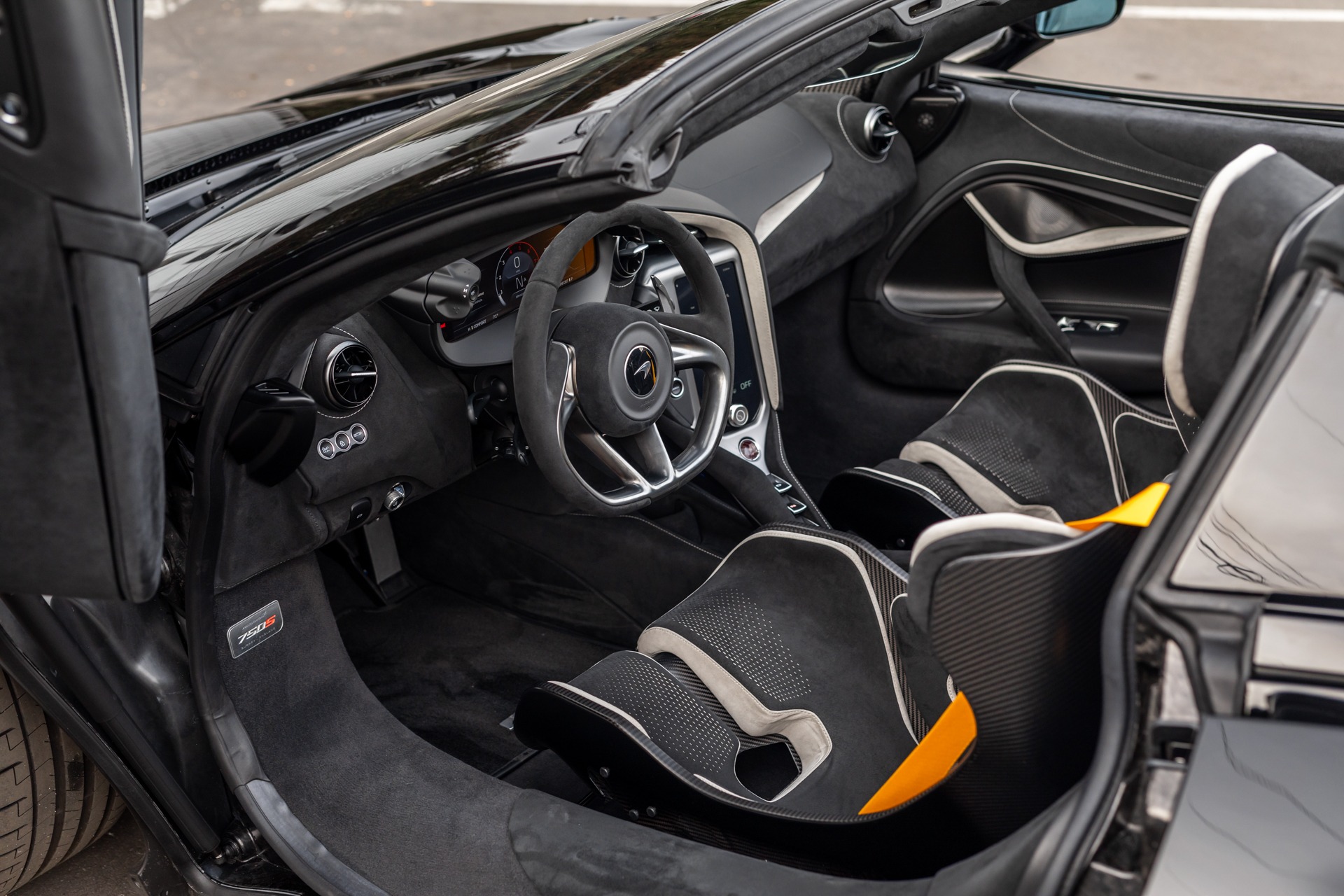 Used 2024 McLaren 750S Spider photo 9