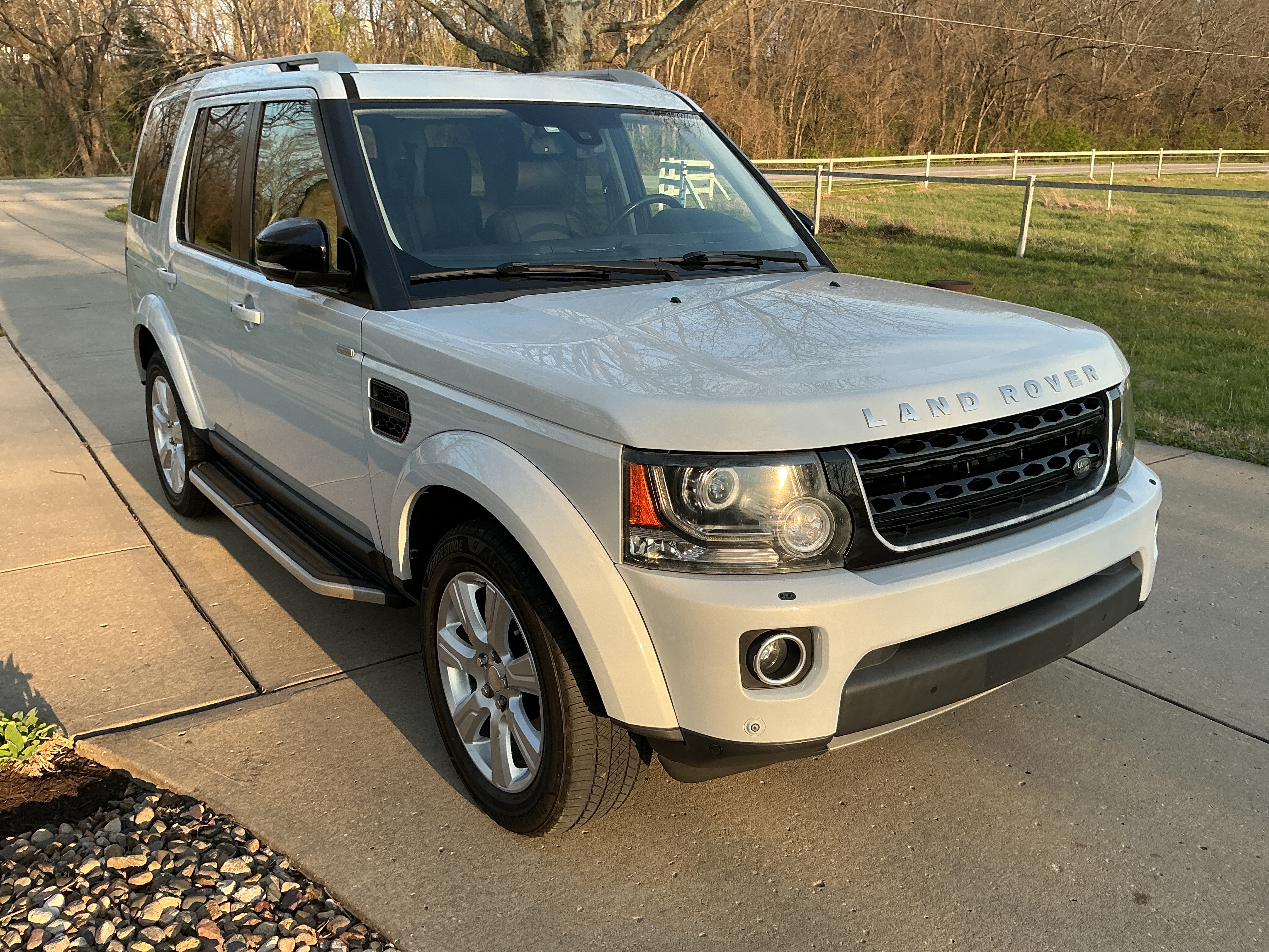 Used 2016 Land Rover LR4 HSE LUX