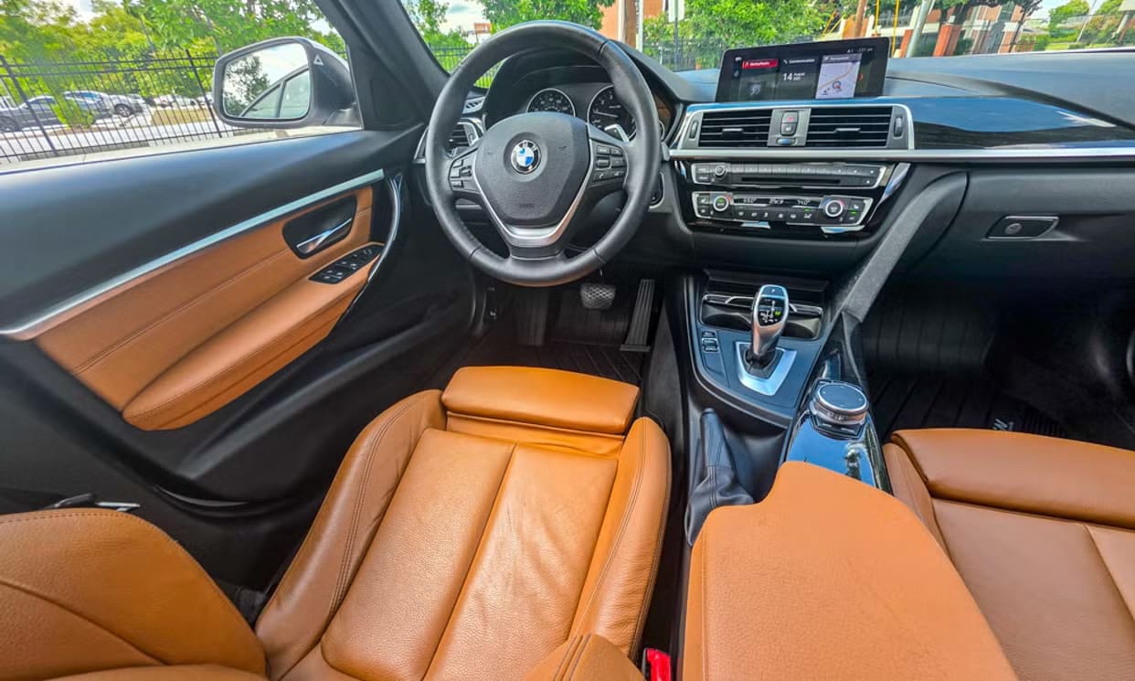 2018 BMW 330i Sedan