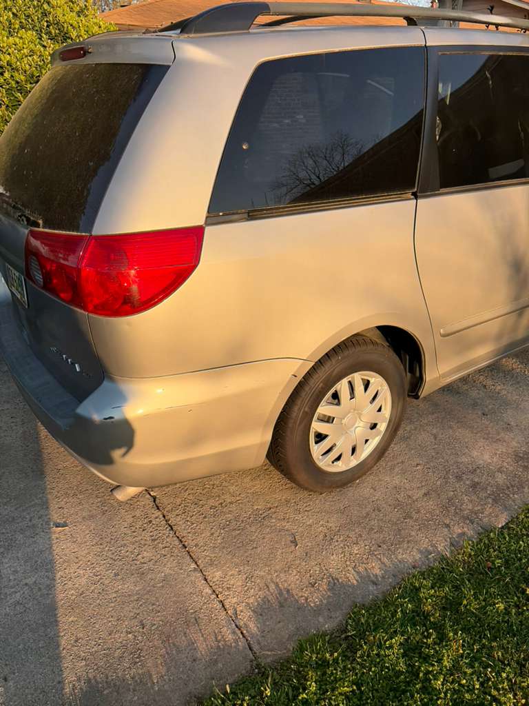 2006 Toyota Sienna LE