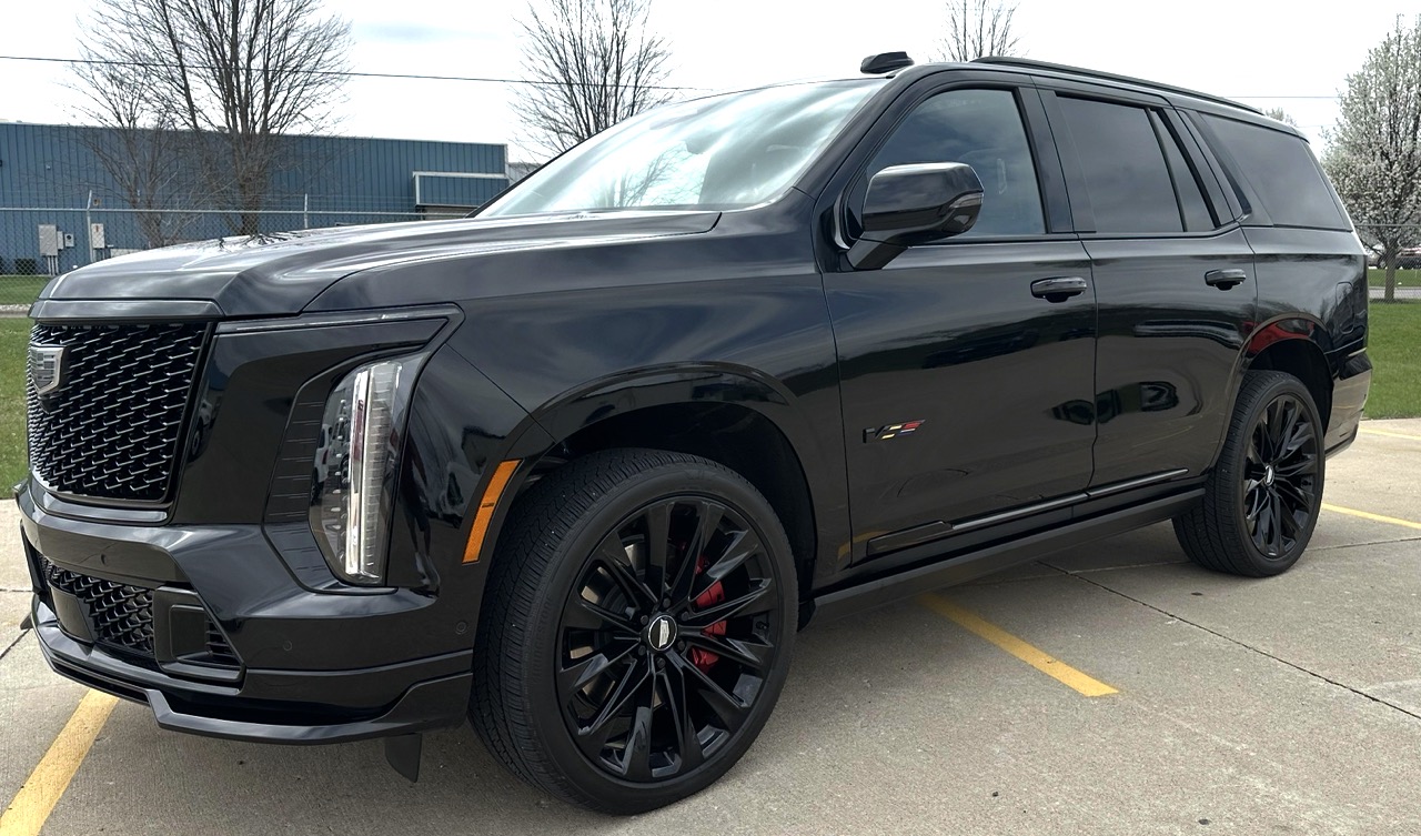 Used 2026 Cadillac Escalade V w/ LPO, ONYX Package