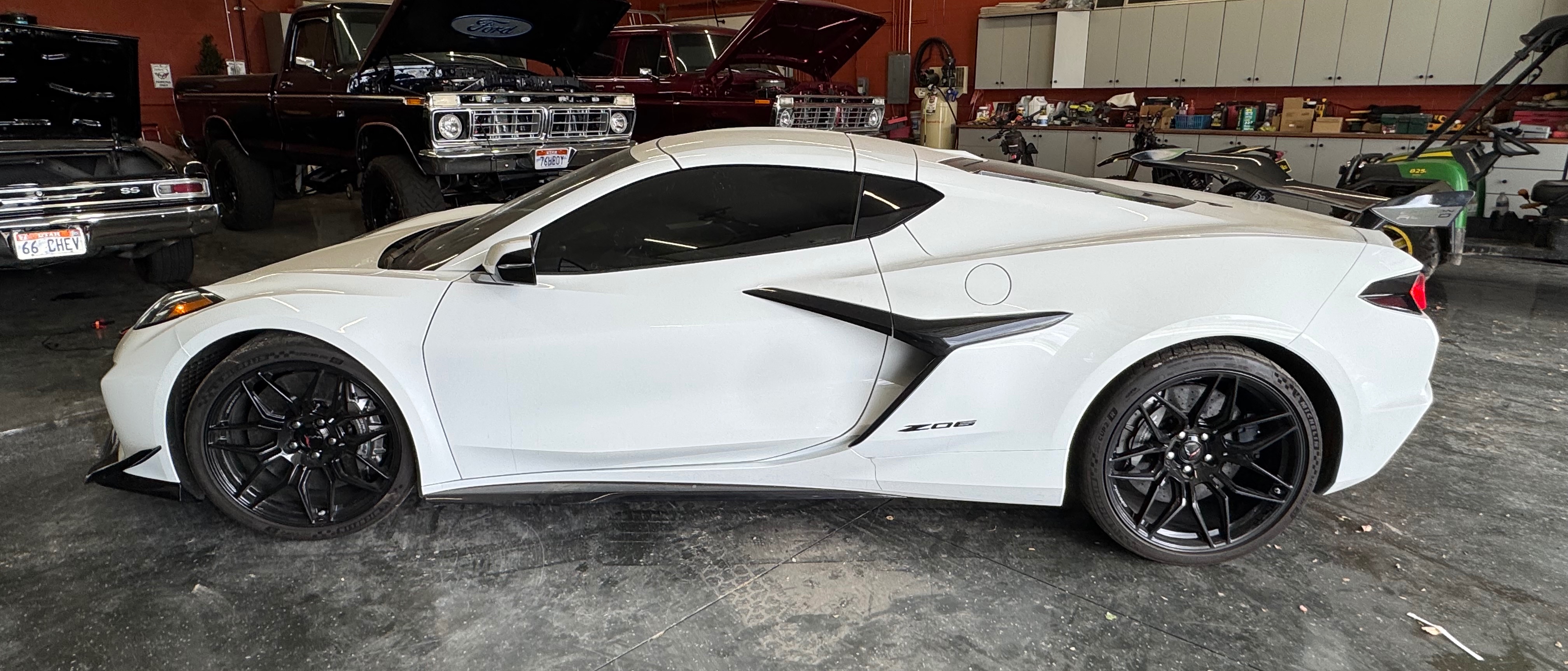 Used 2023 Chevrolet Corvette Z06 w/ Z07 Performance Package