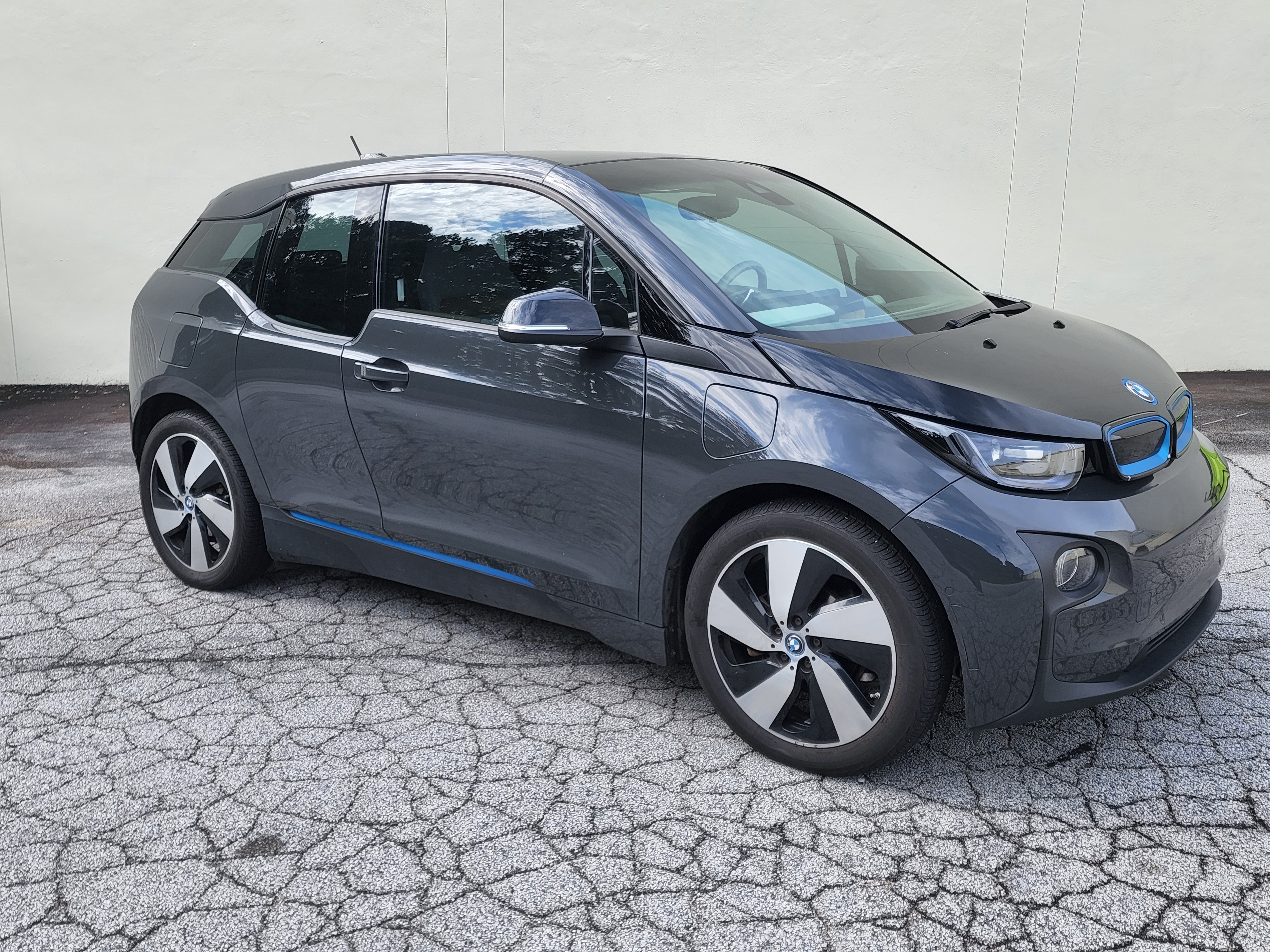 2015 BMW i3 w/ Range Extender