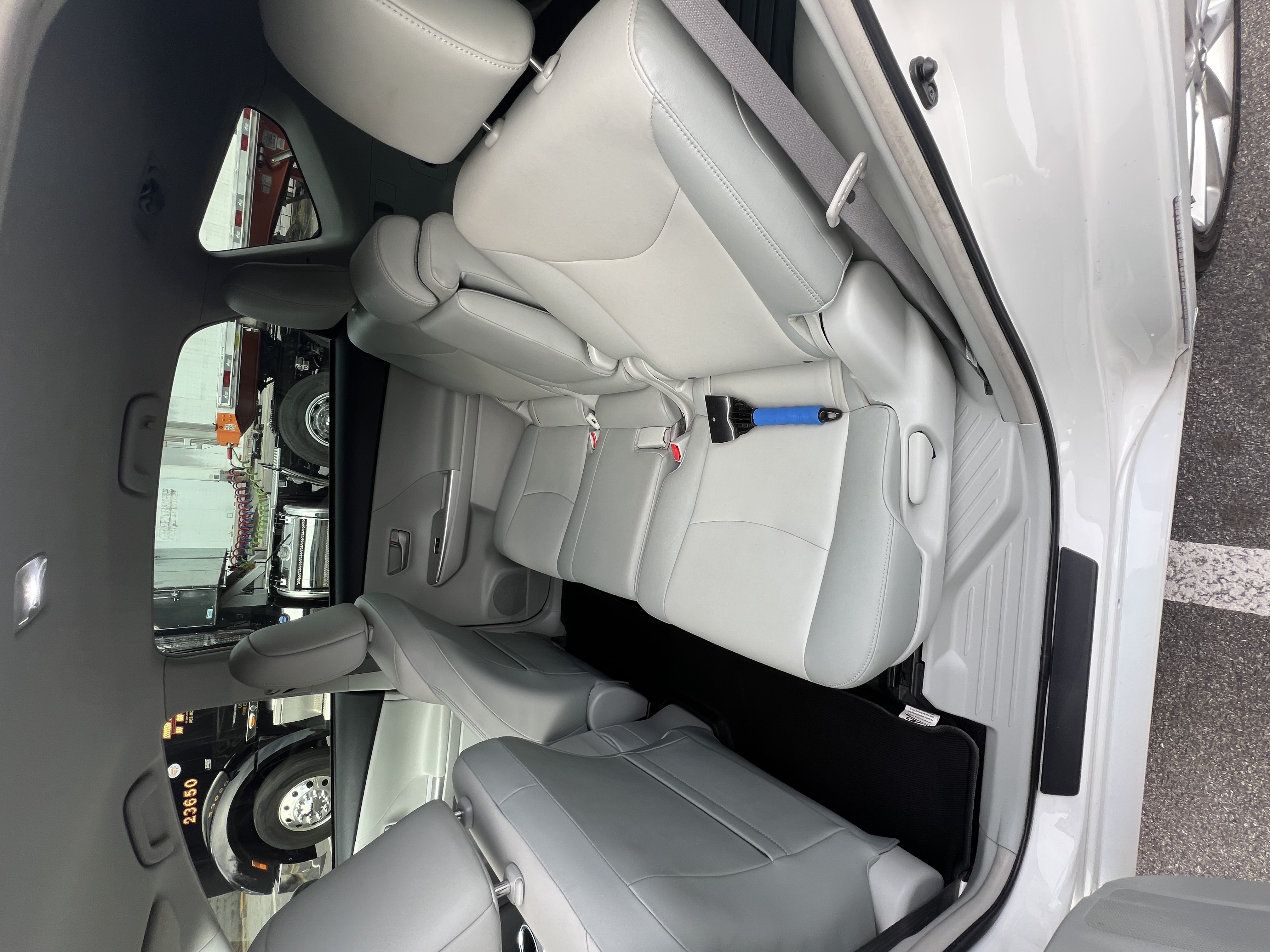 2014 Toyota Prius V Five