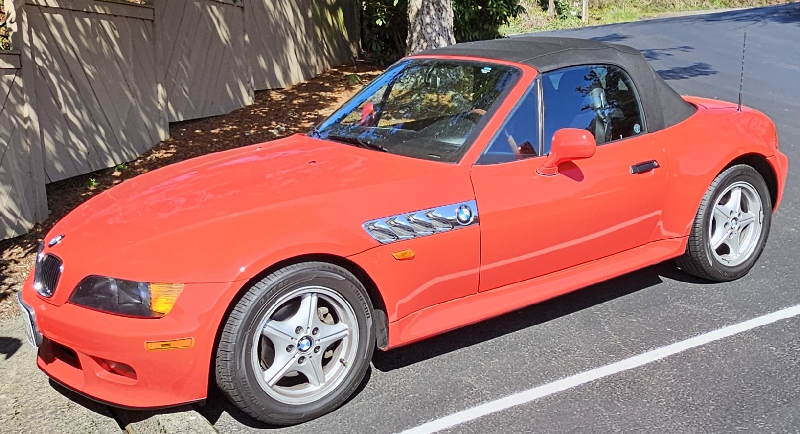 Used 1999 BMW Z3 2.5i