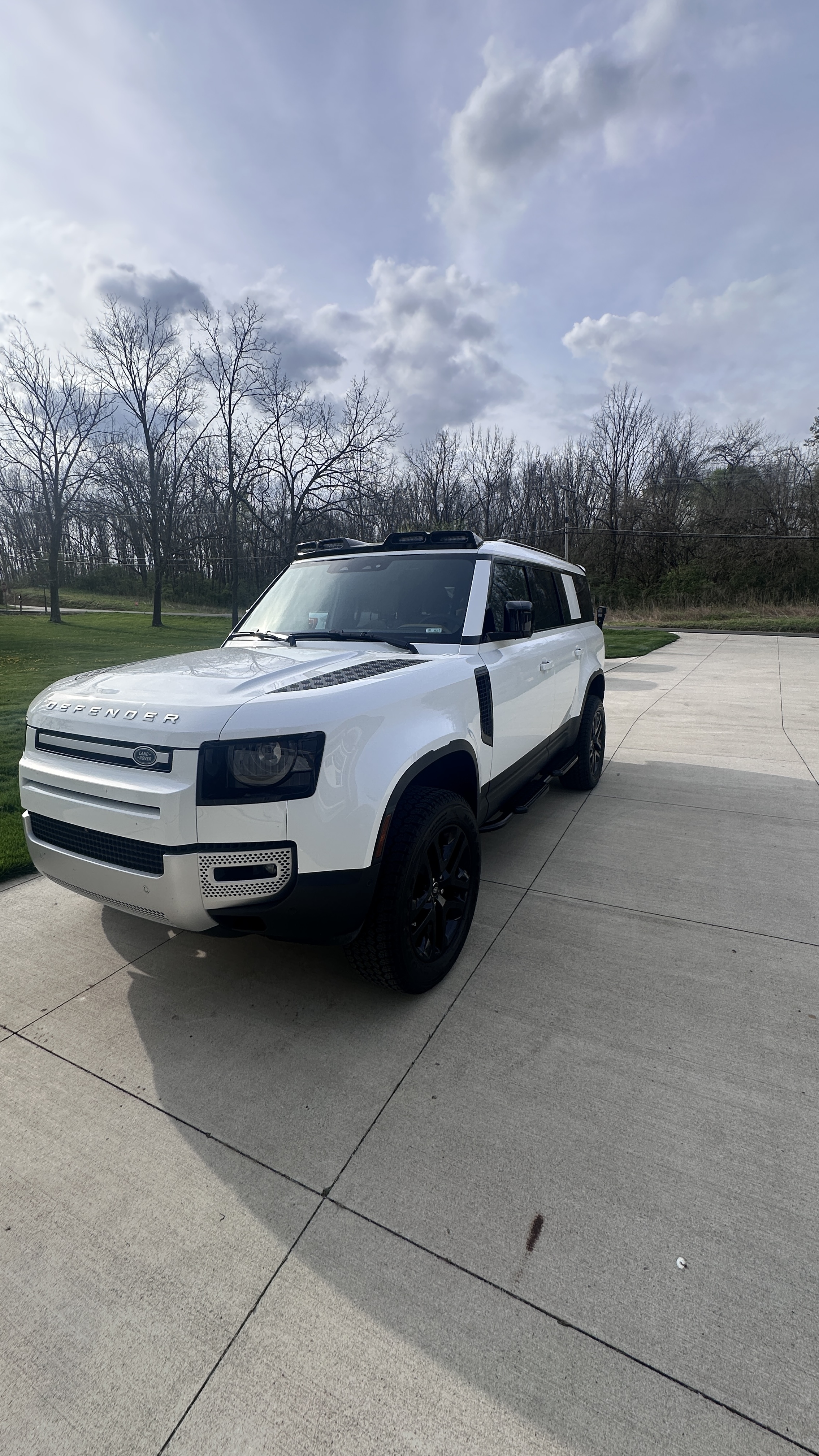2025 Land Rover Defender 130 S
