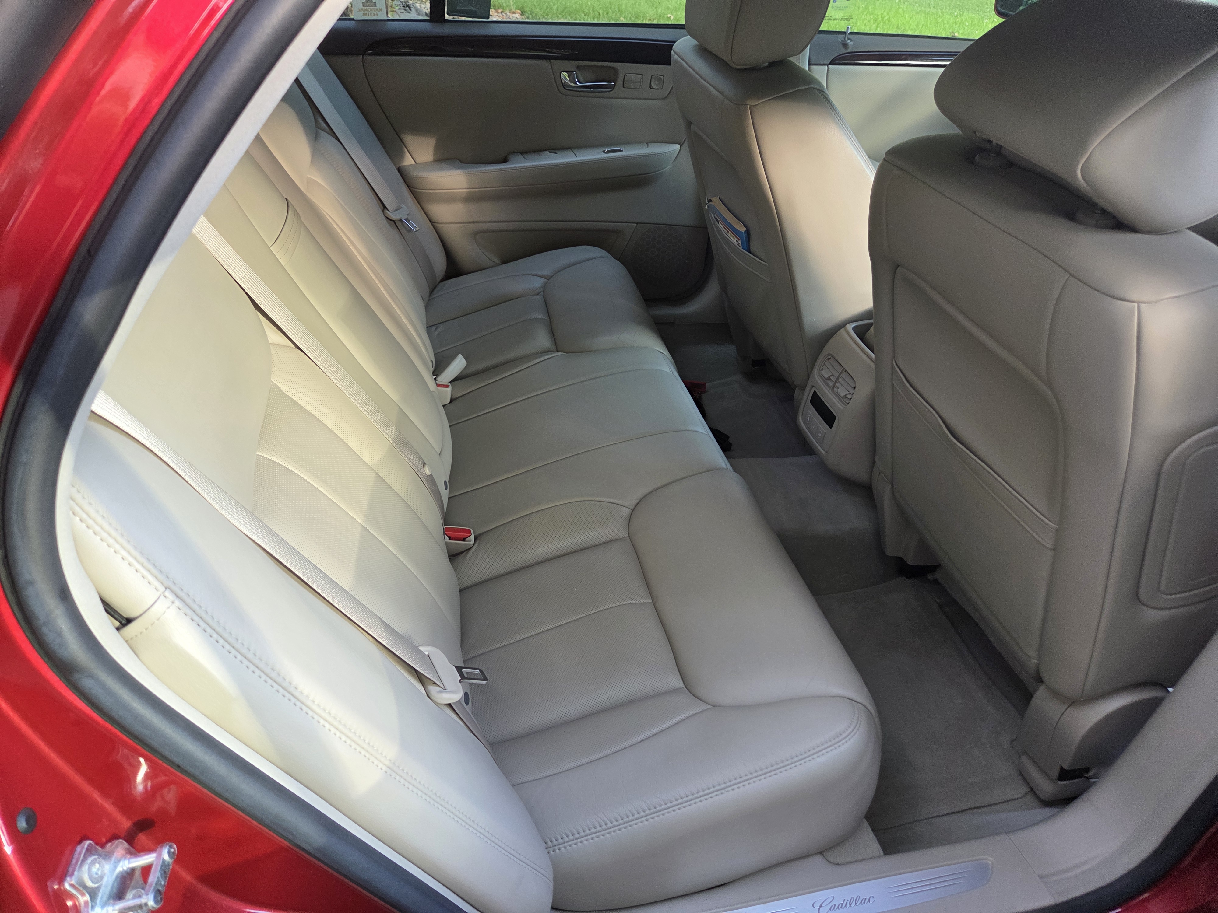 Cadillac Dts 2006 photo 3