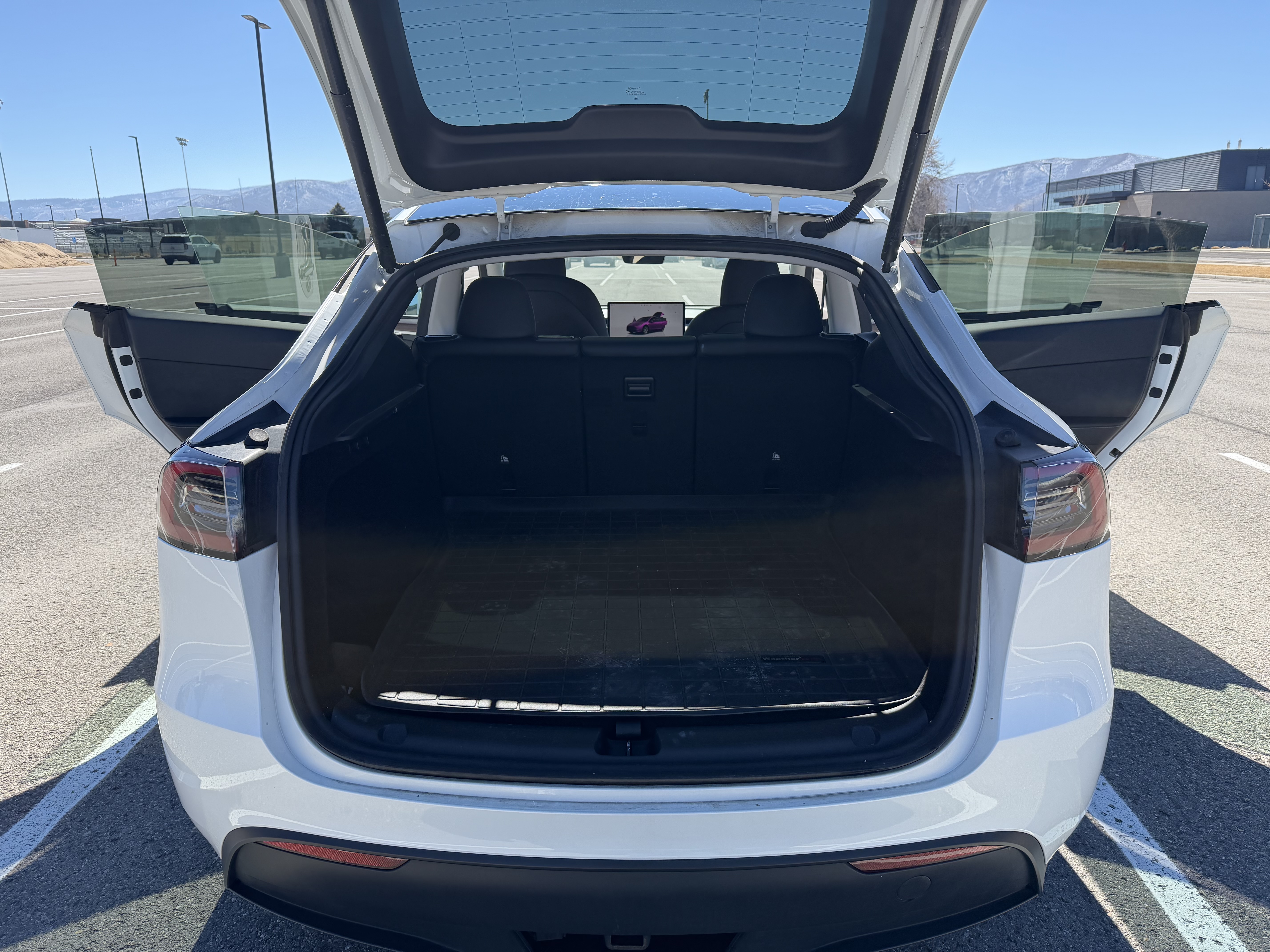 2024 Tesla Model Y Long Range