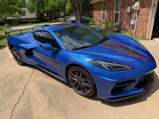 Chevy Debuts Race-Bred 2023 Corvette Z06 - Kelley Blue Book