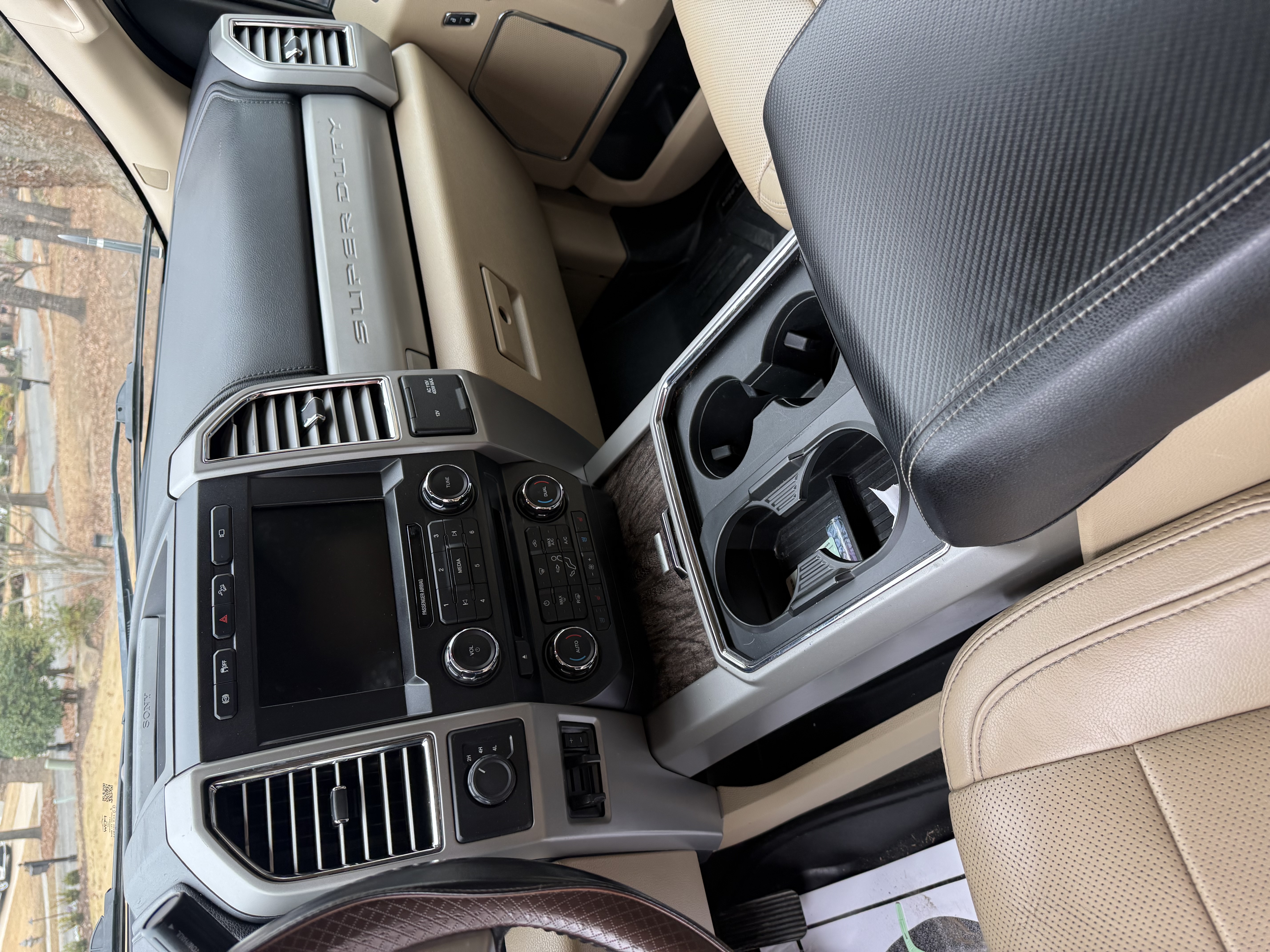 2017 Ford F350 Lariat