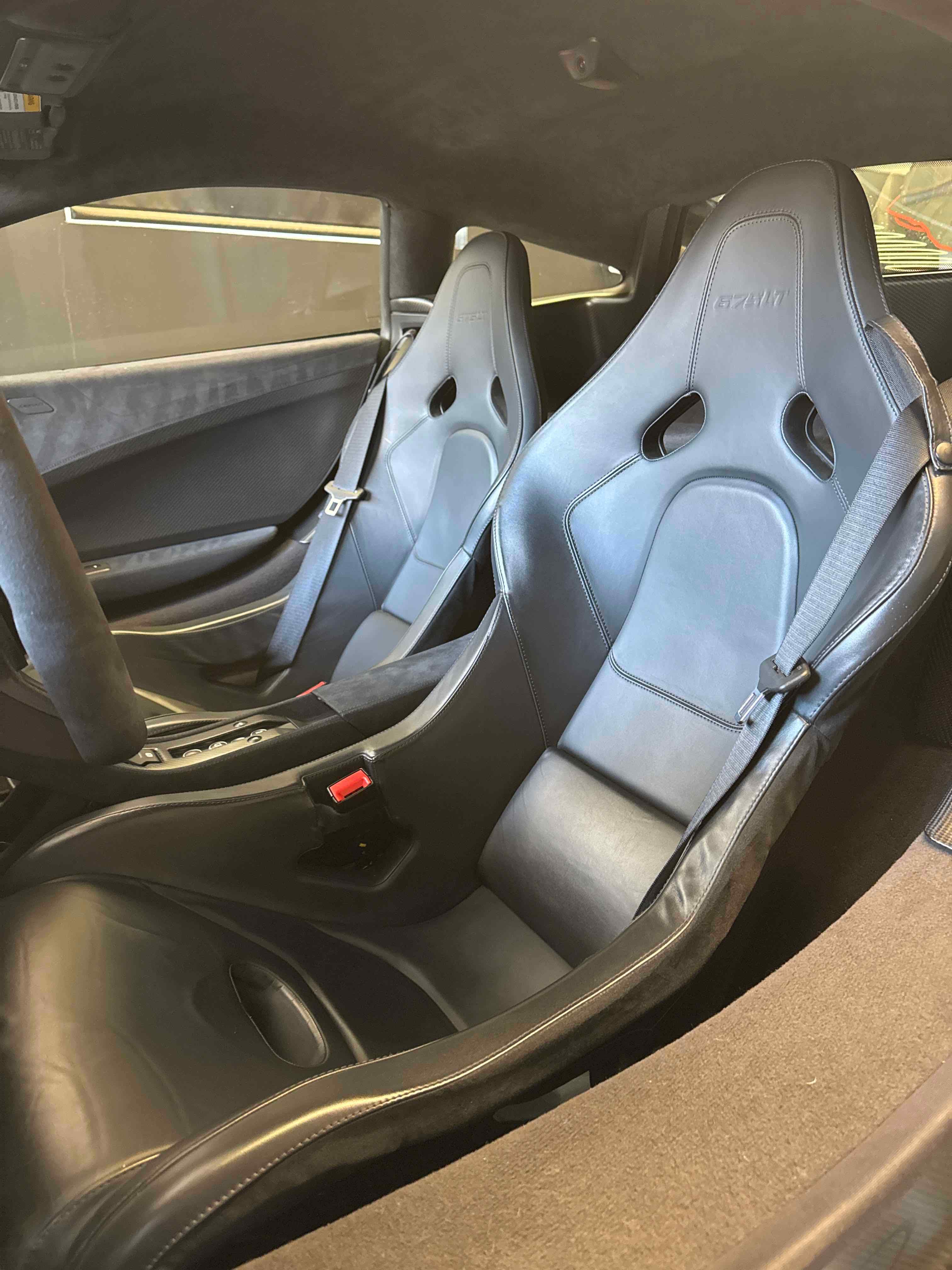 Used 2016 McLaren 675LT Coupe photo 21