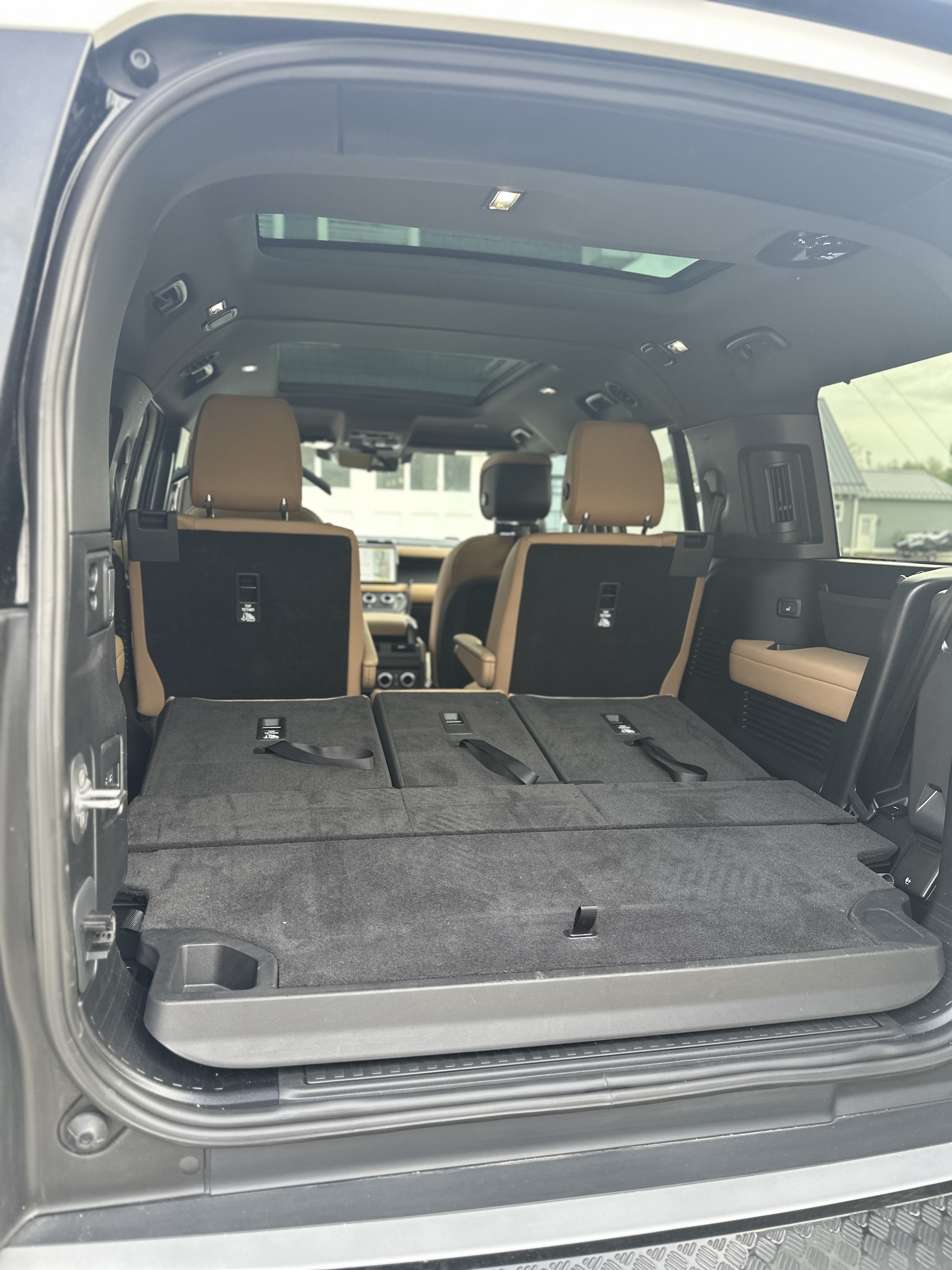 2025 Land Rover Defender 130 S