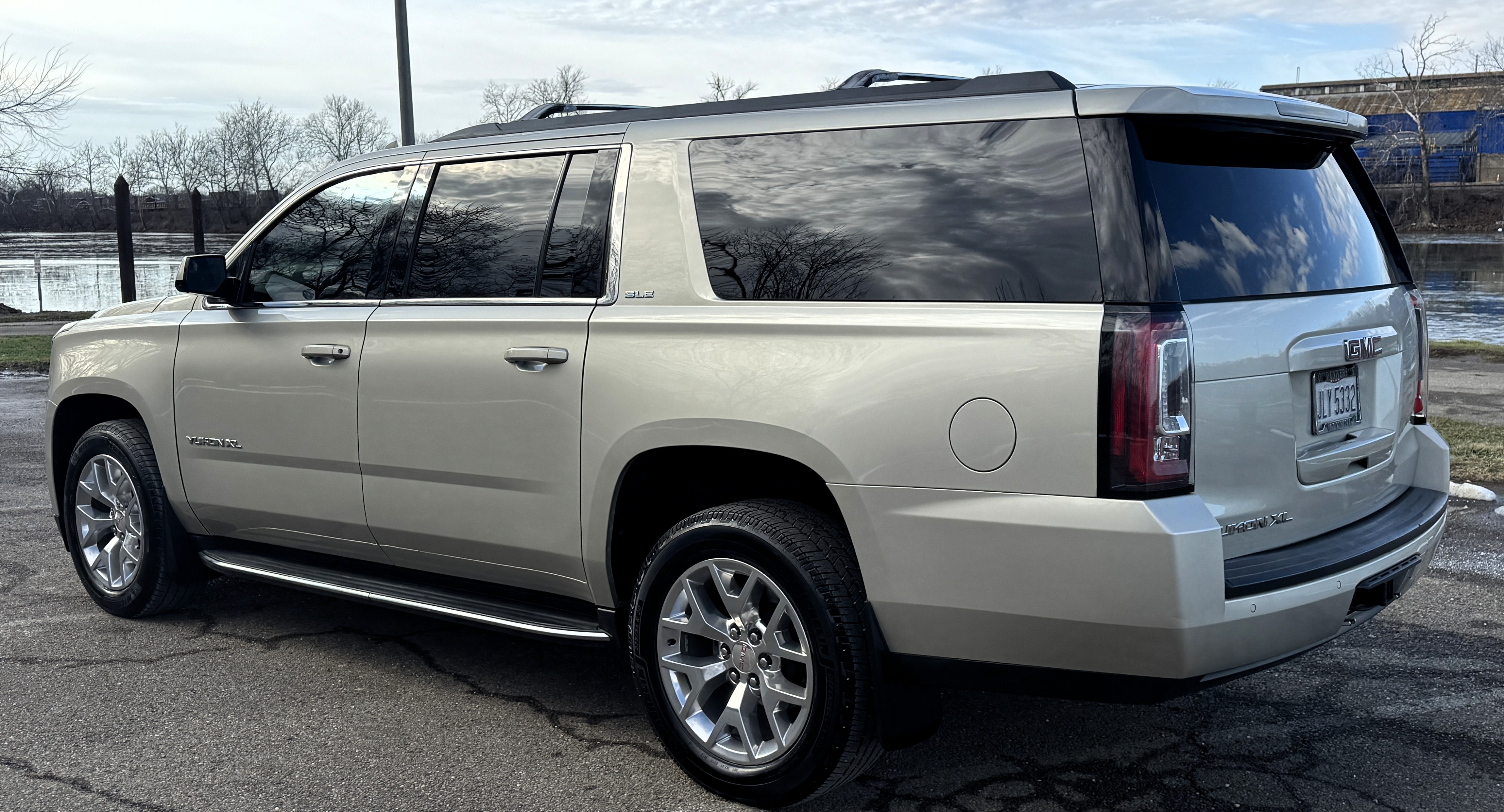 2017 GMC Yukon XL SLE