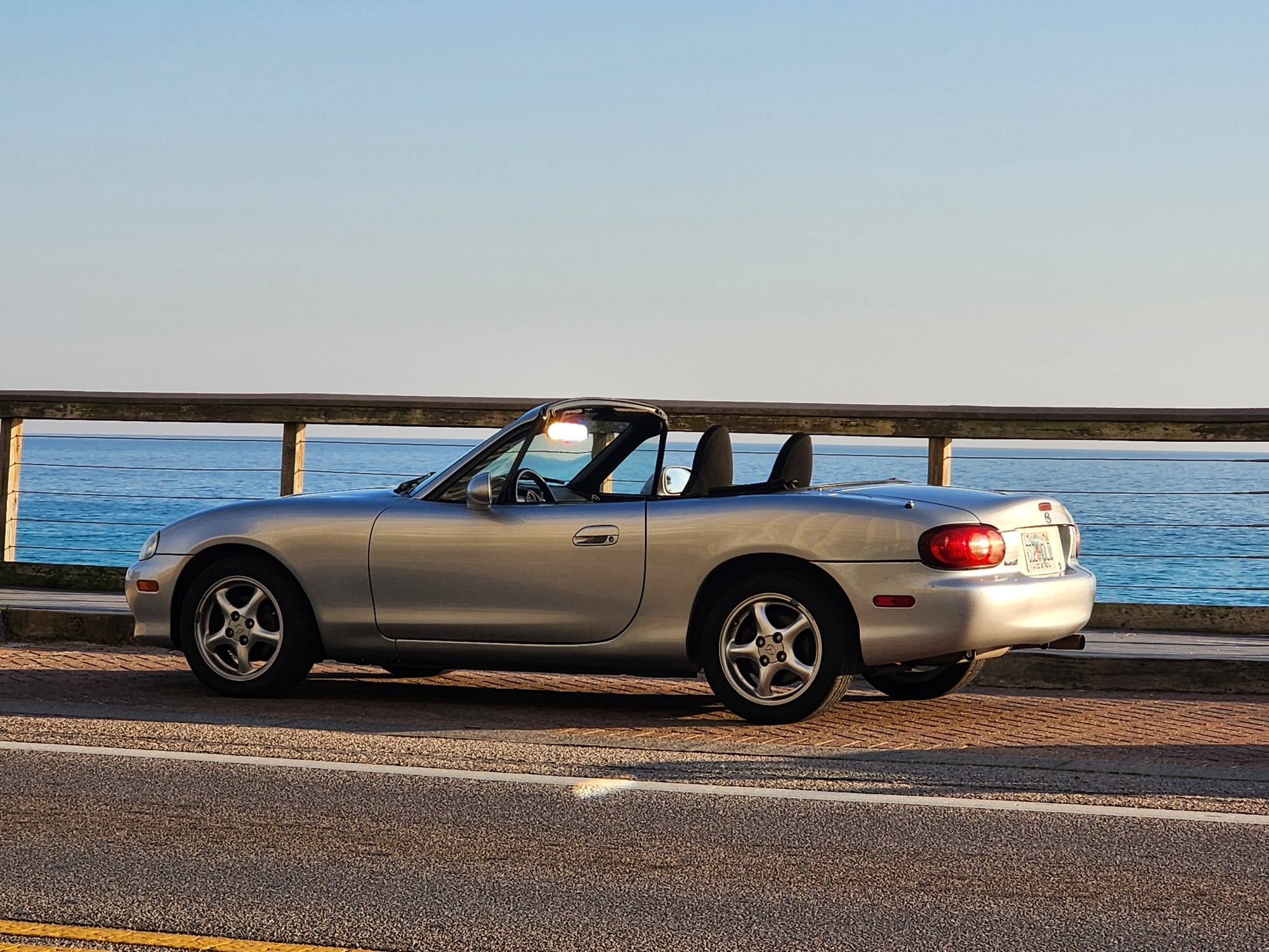 Used 2001 MAZDA MX-5 Miata