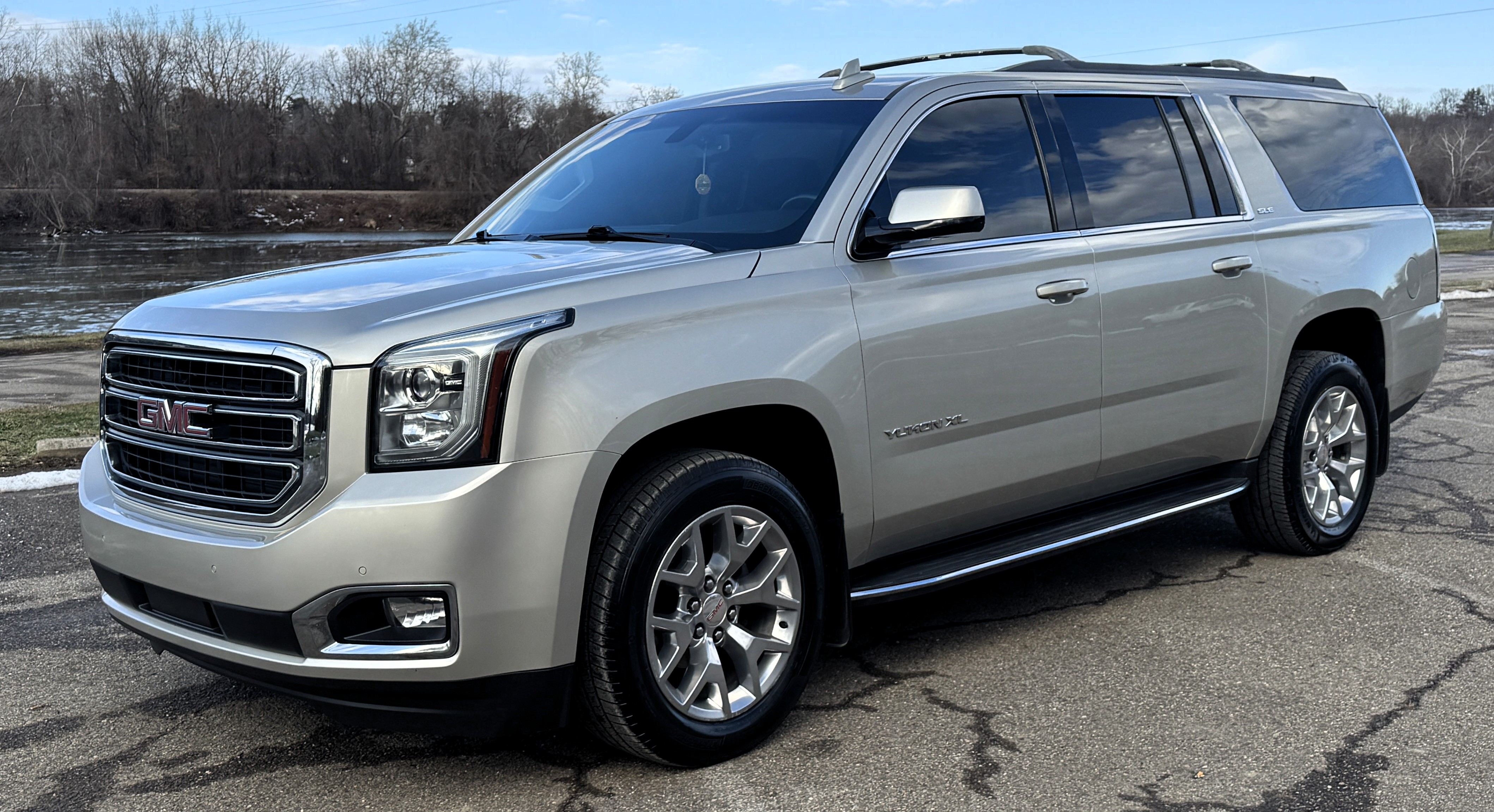 2017 GMC Yukon XL SLE