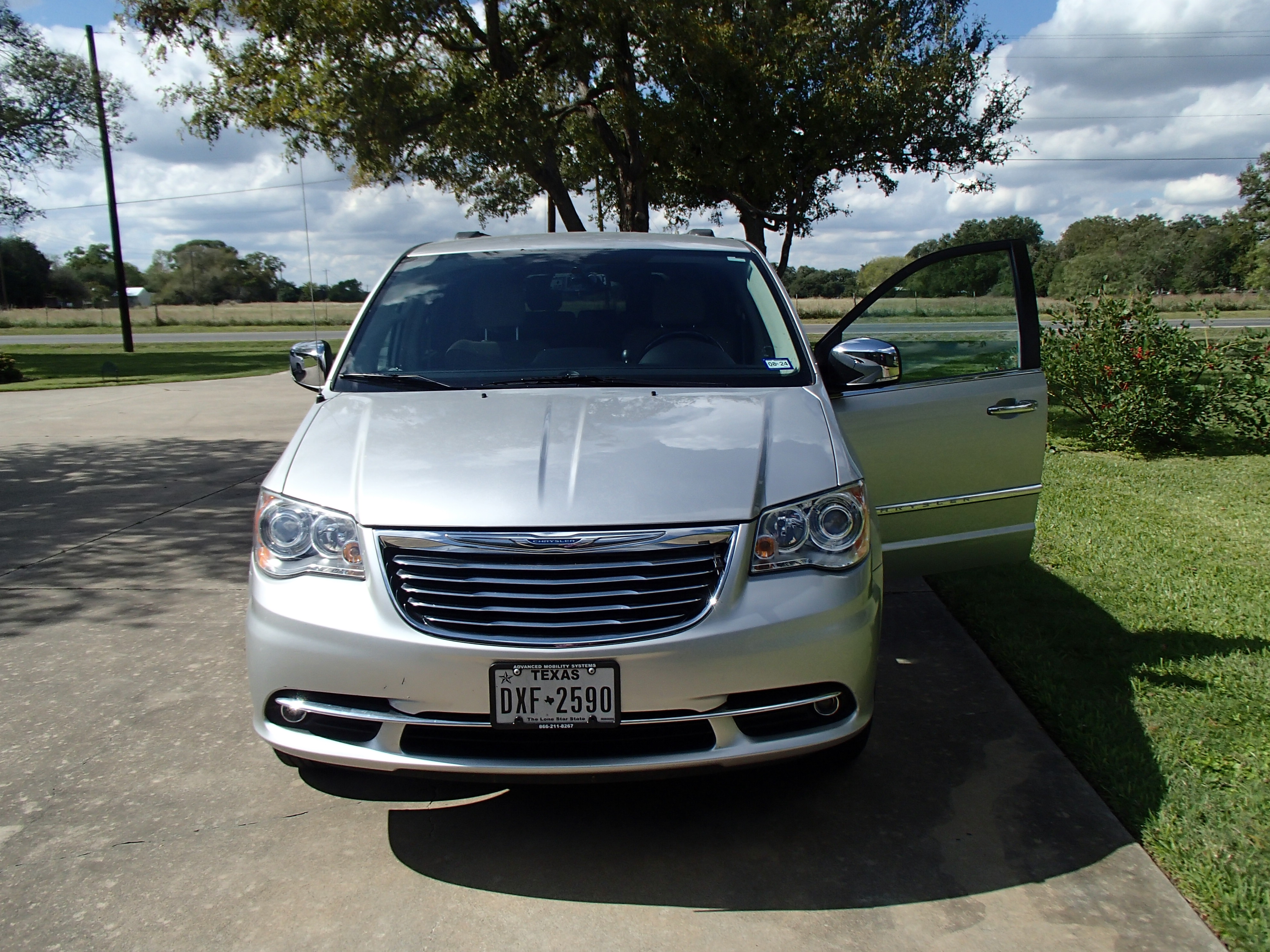 Used chrysler town & store country vans for sale