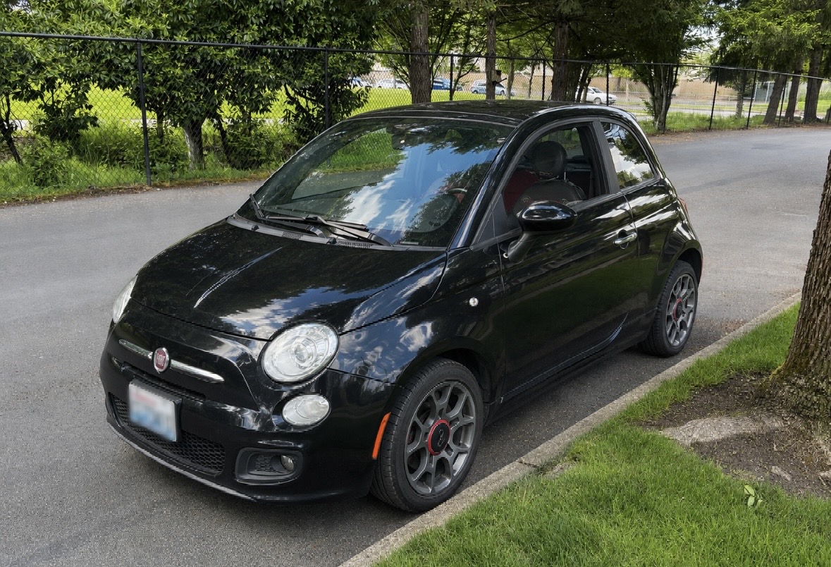 Used 2013 FIAT 500 Sport w/ Beats Audio Pkg