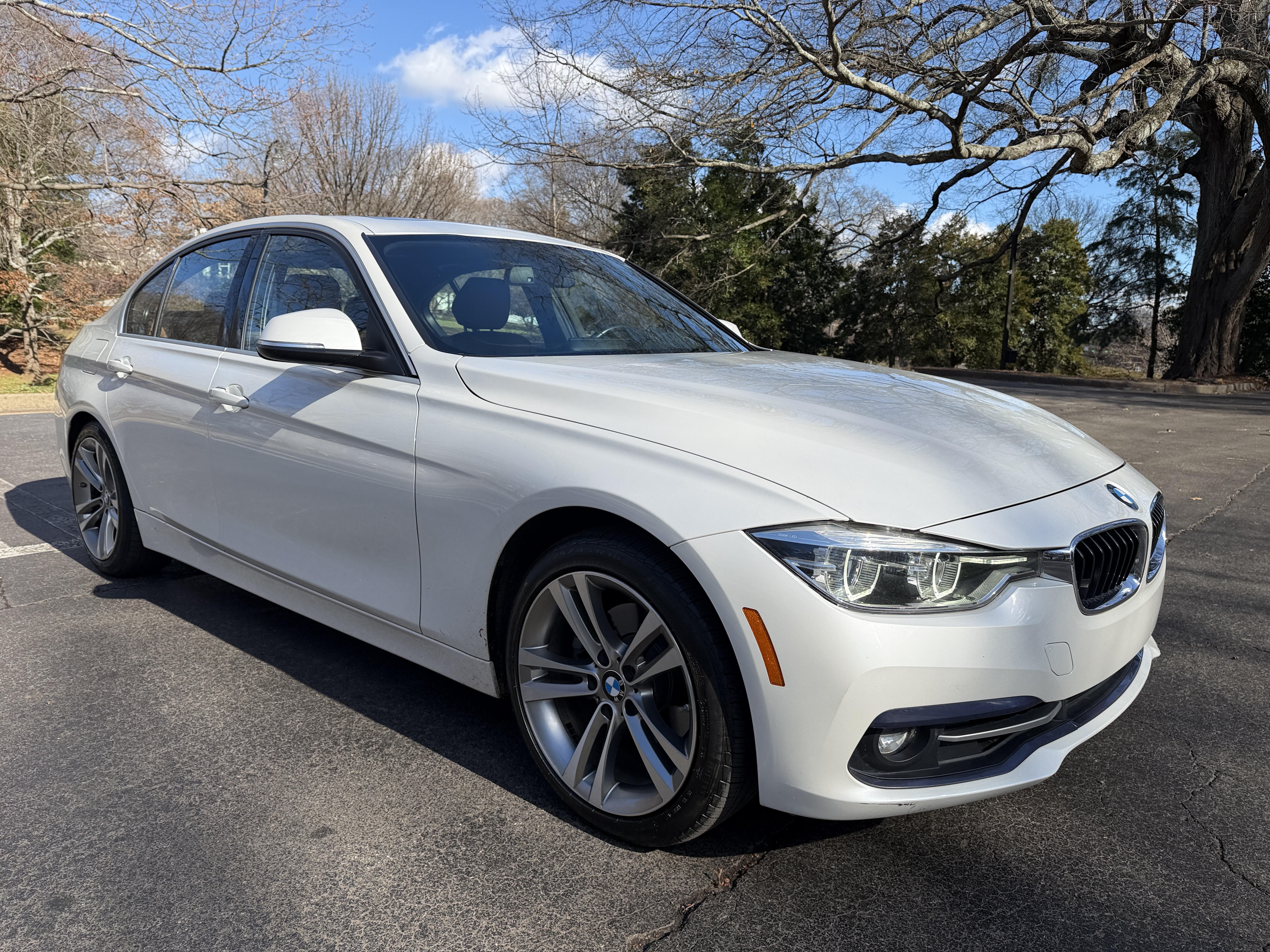2018 BMW 330i Sedan