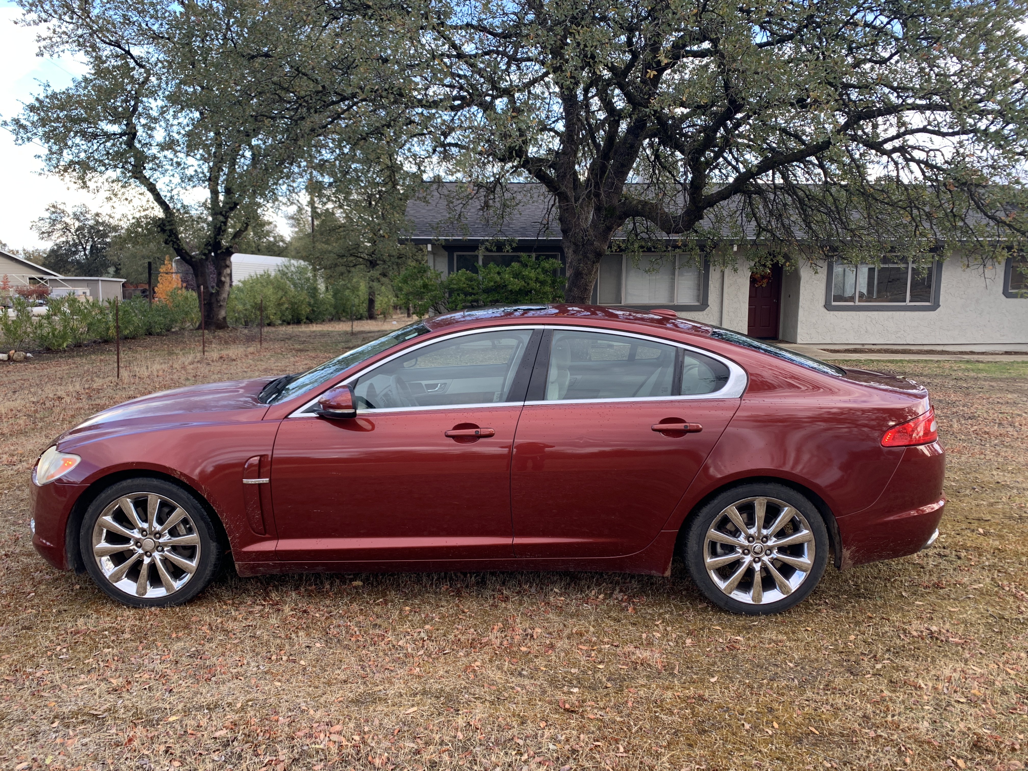 Used 2011 Jaguar XF Premium