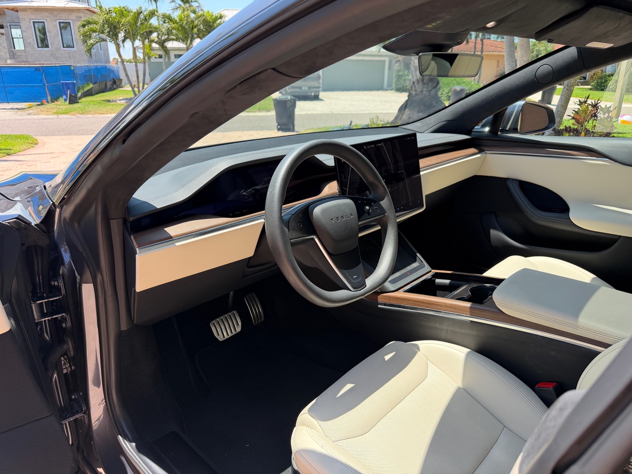 2023 Tesla Model S Standard Range