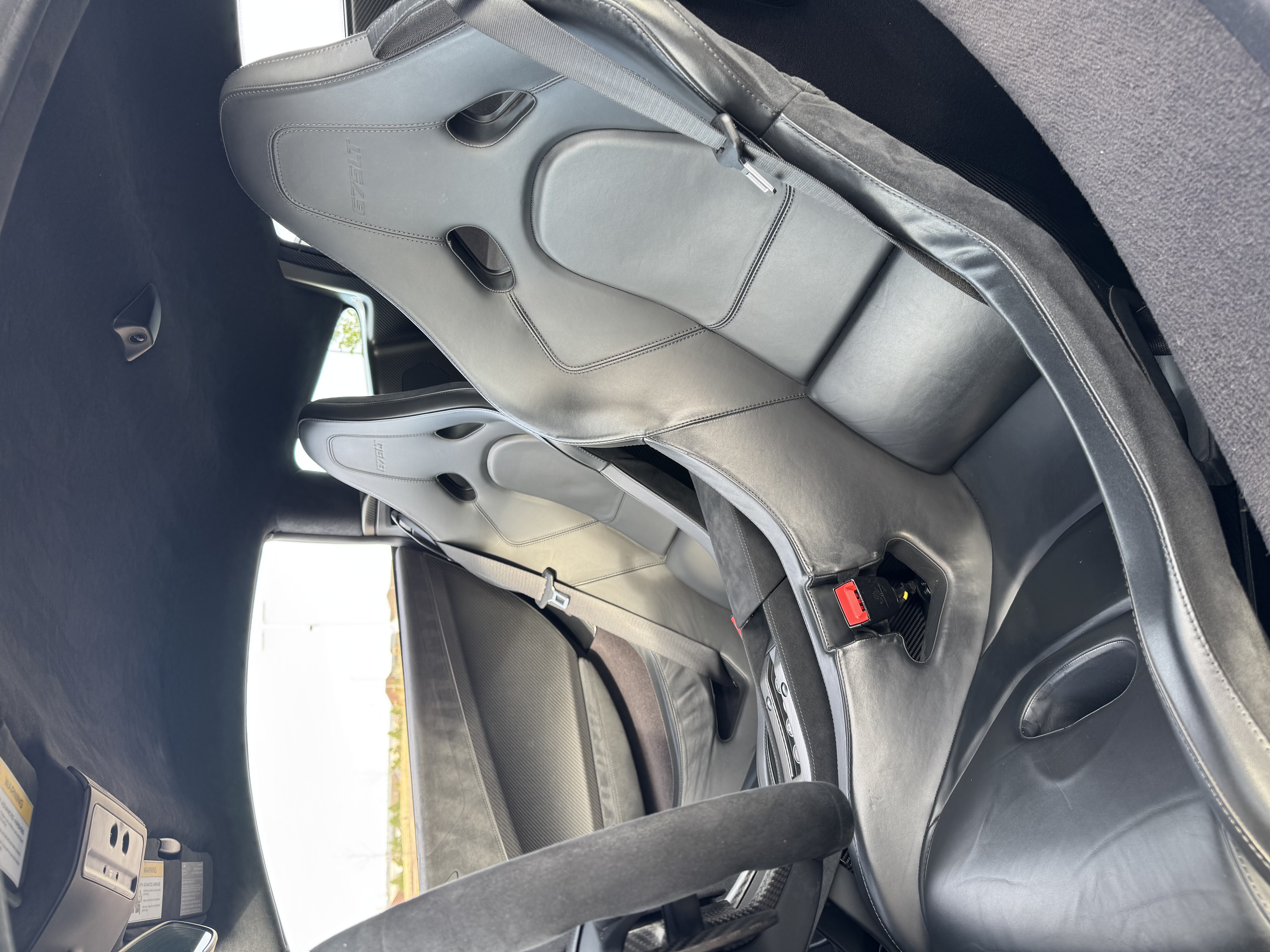 Used 2016 McLaren 675LT Coupe photo 23