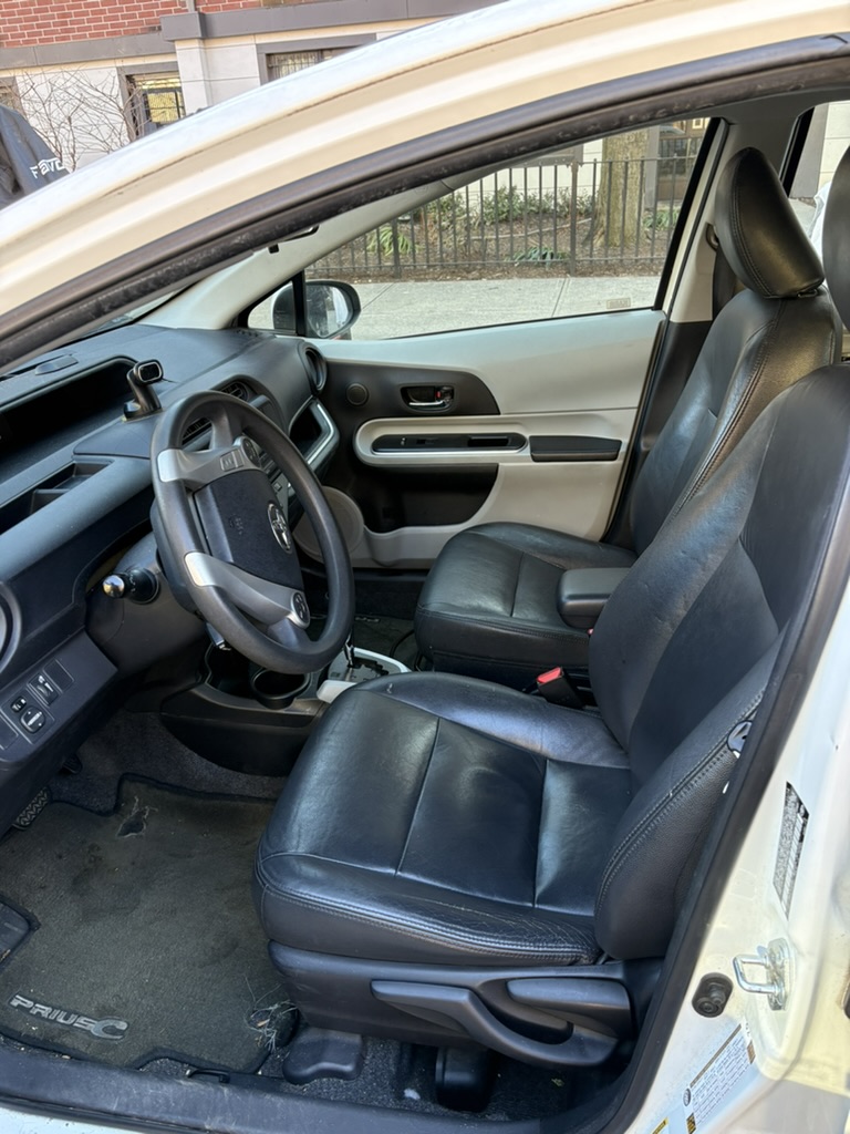 2014 Toyota Prius C Two