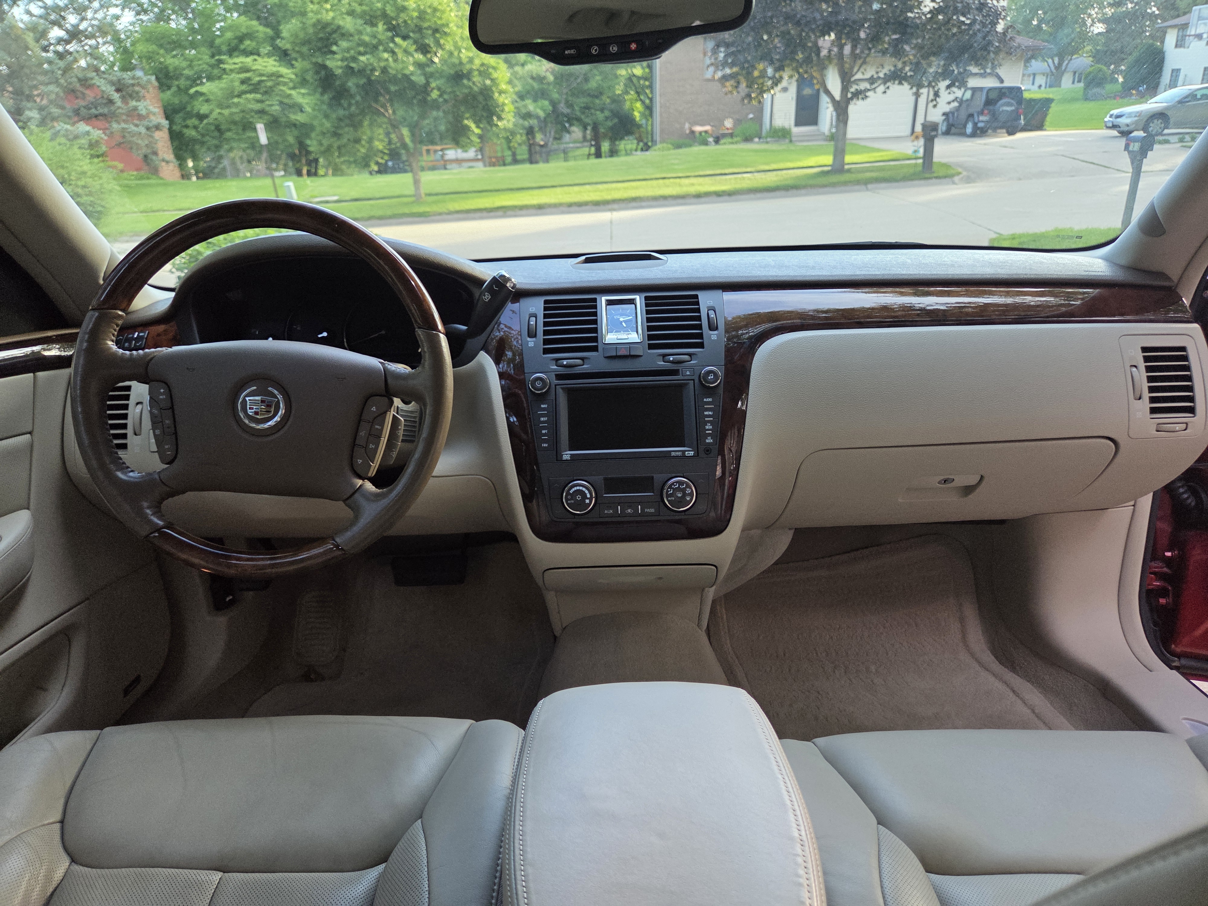 Cadillac Dts 2006 photo 2