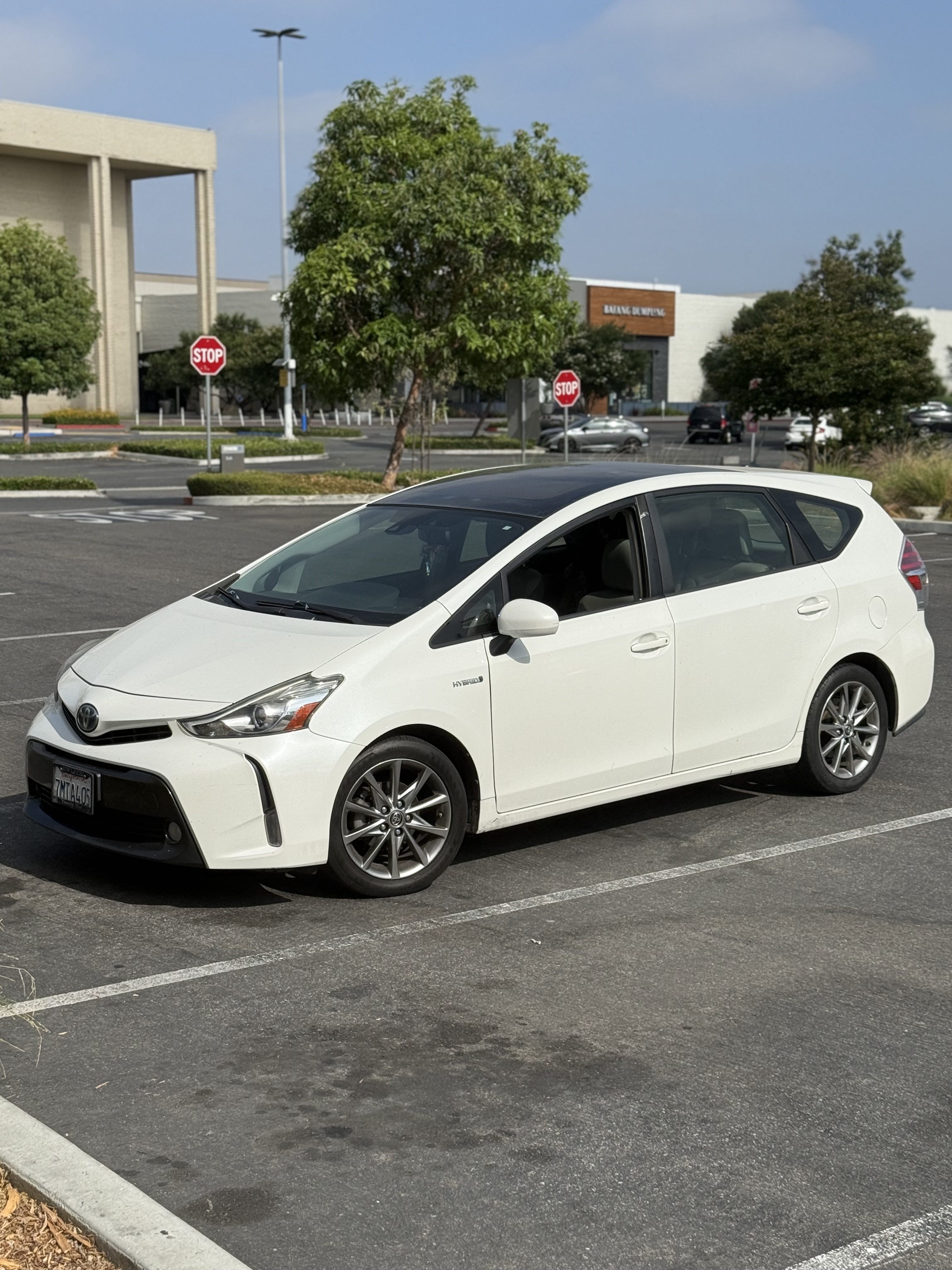 2015 Toyota Prius V Four