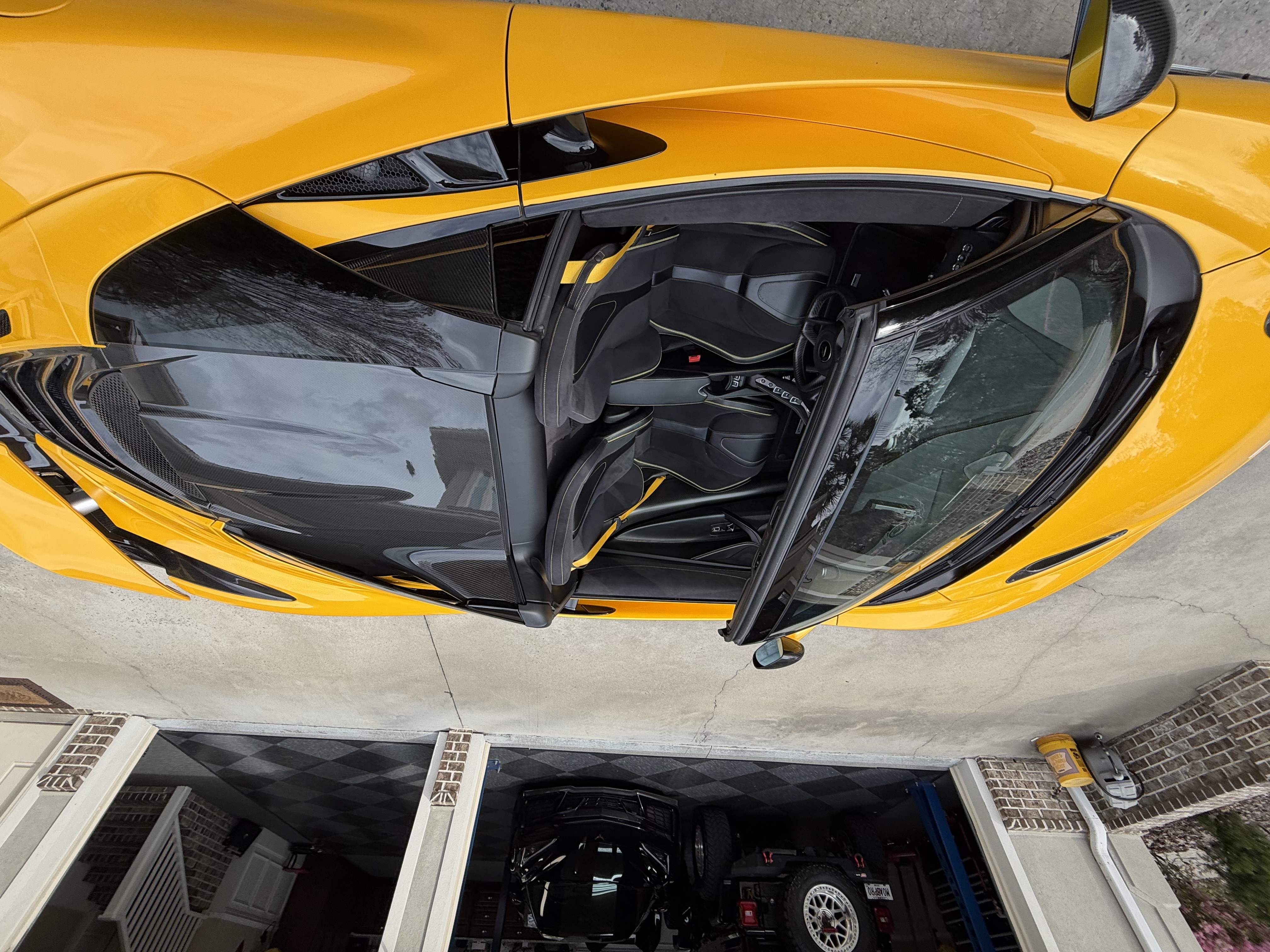Used 2020 McLaren 720S Spider photo 24