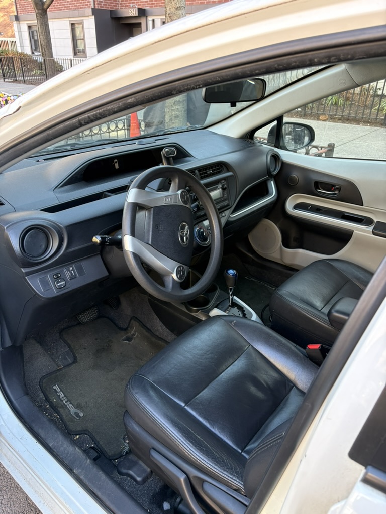 2014 Toyota Prius C Two