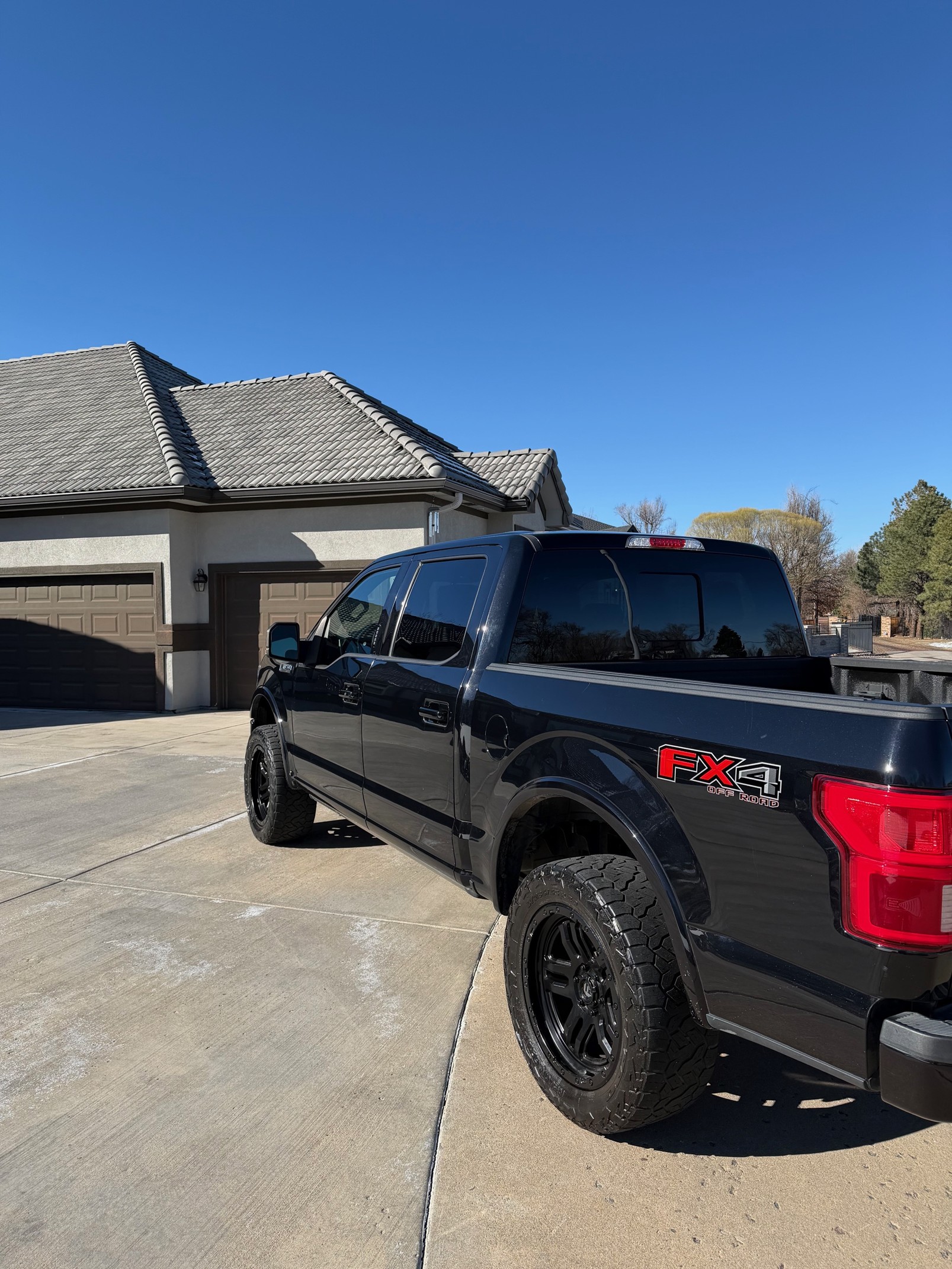 2020 Ford F150 Lariat