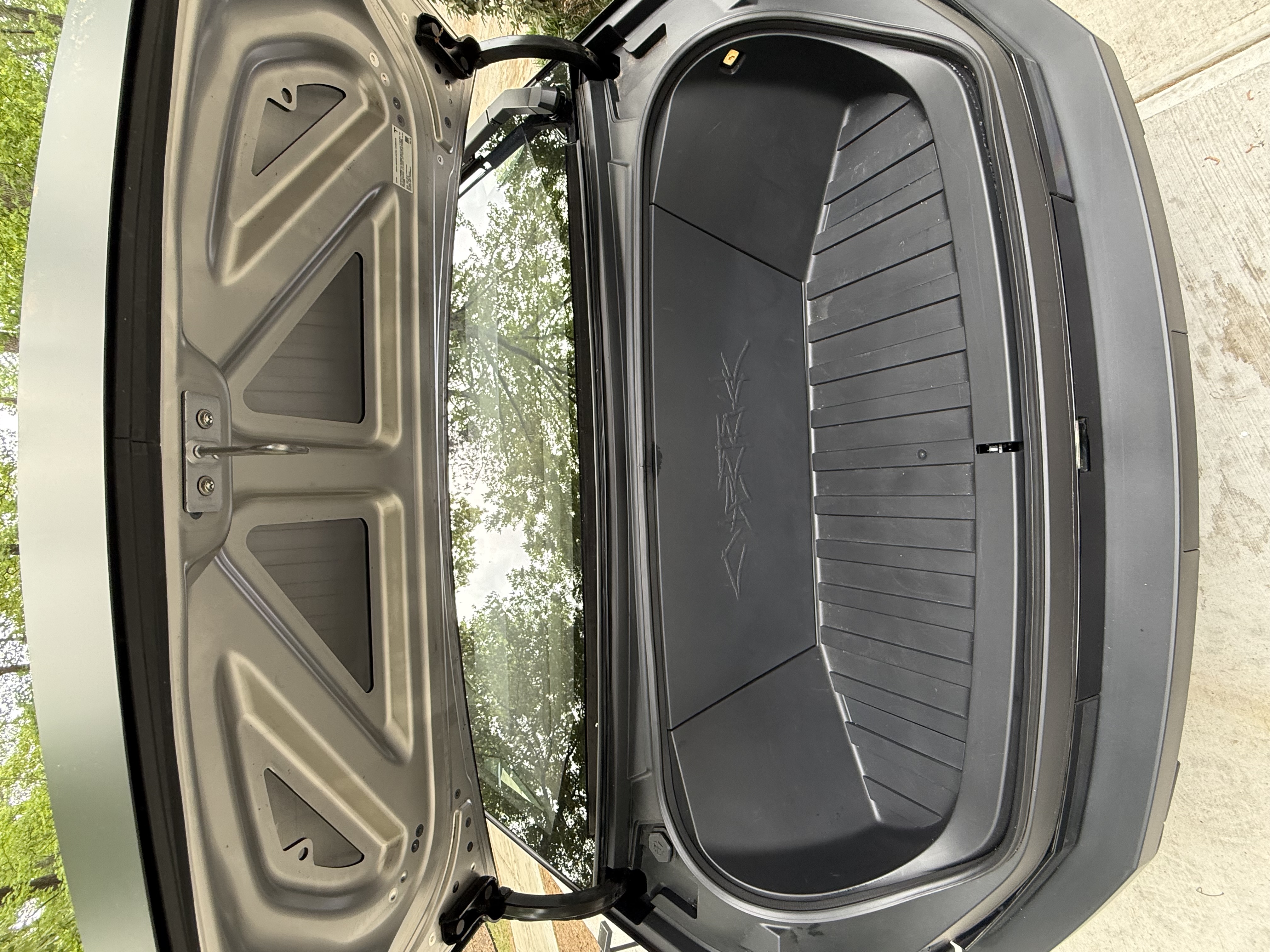 2025 Tesla Cybertruck AWD Crew Cab