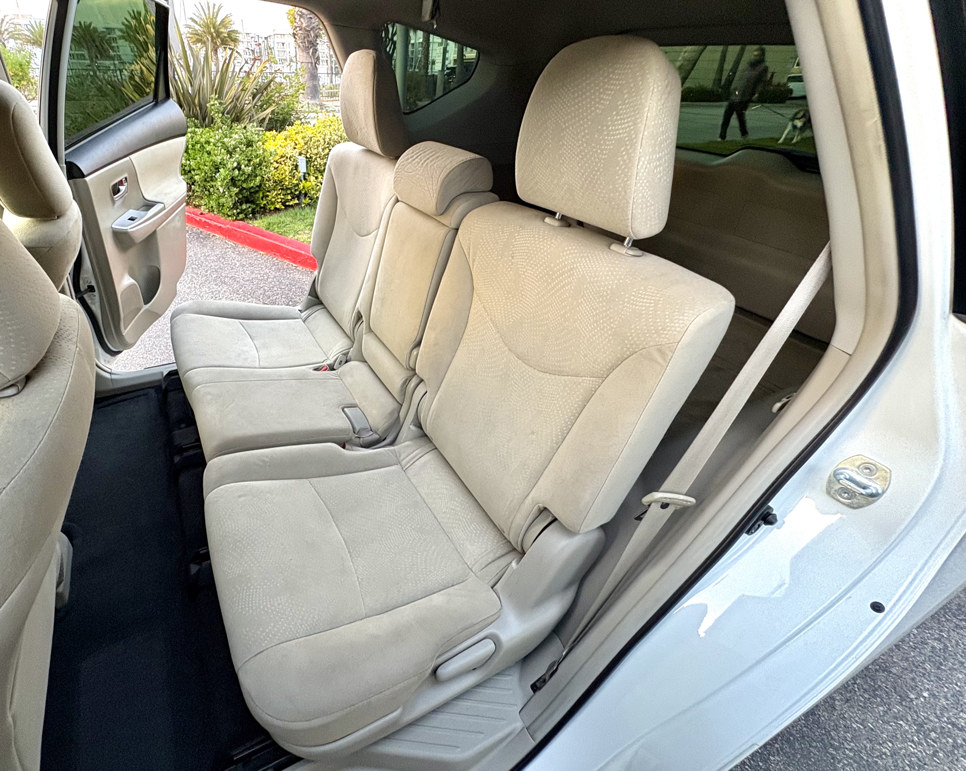 2014 Toyota Prius V Two