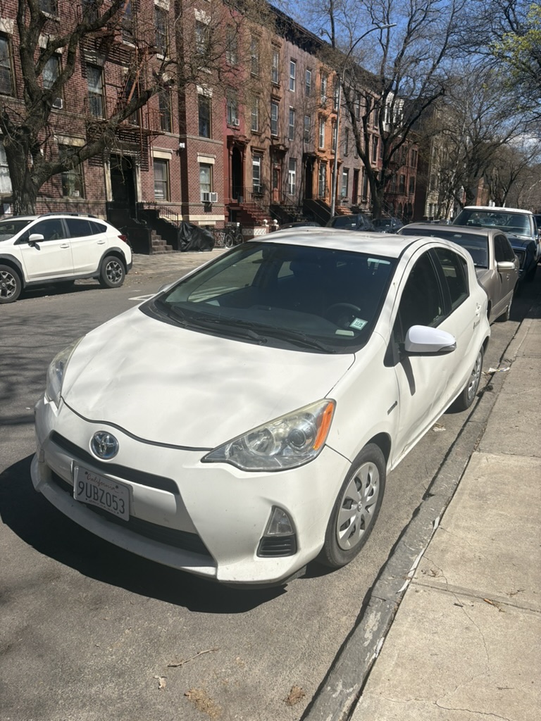 2014 Toyota Prius C Two